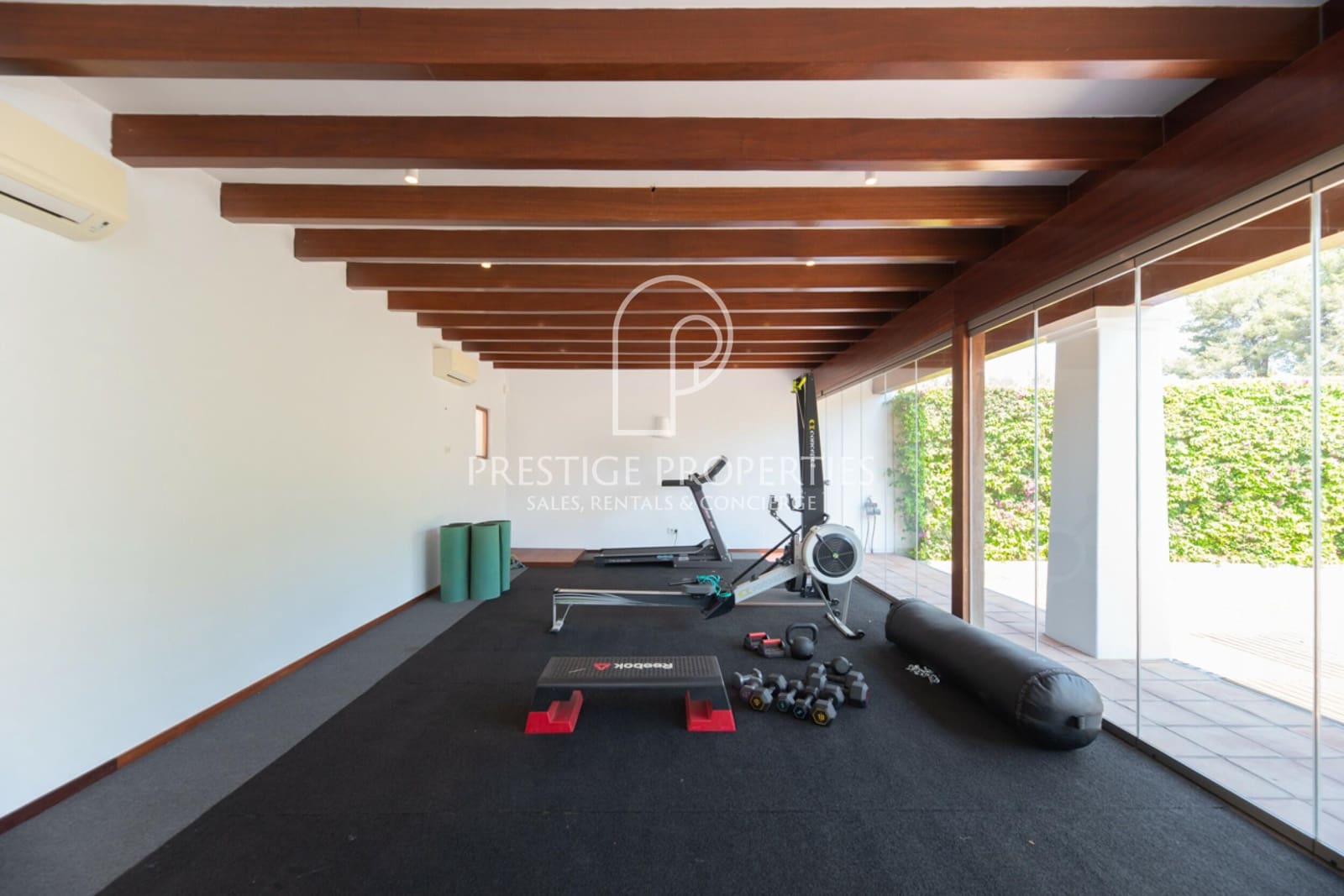 6 soveværelse Finca/Landehus til salg i Santa Eulalia / Santa Eularia med swimmingpool - € 8.900.000 (Ref: 9109854)