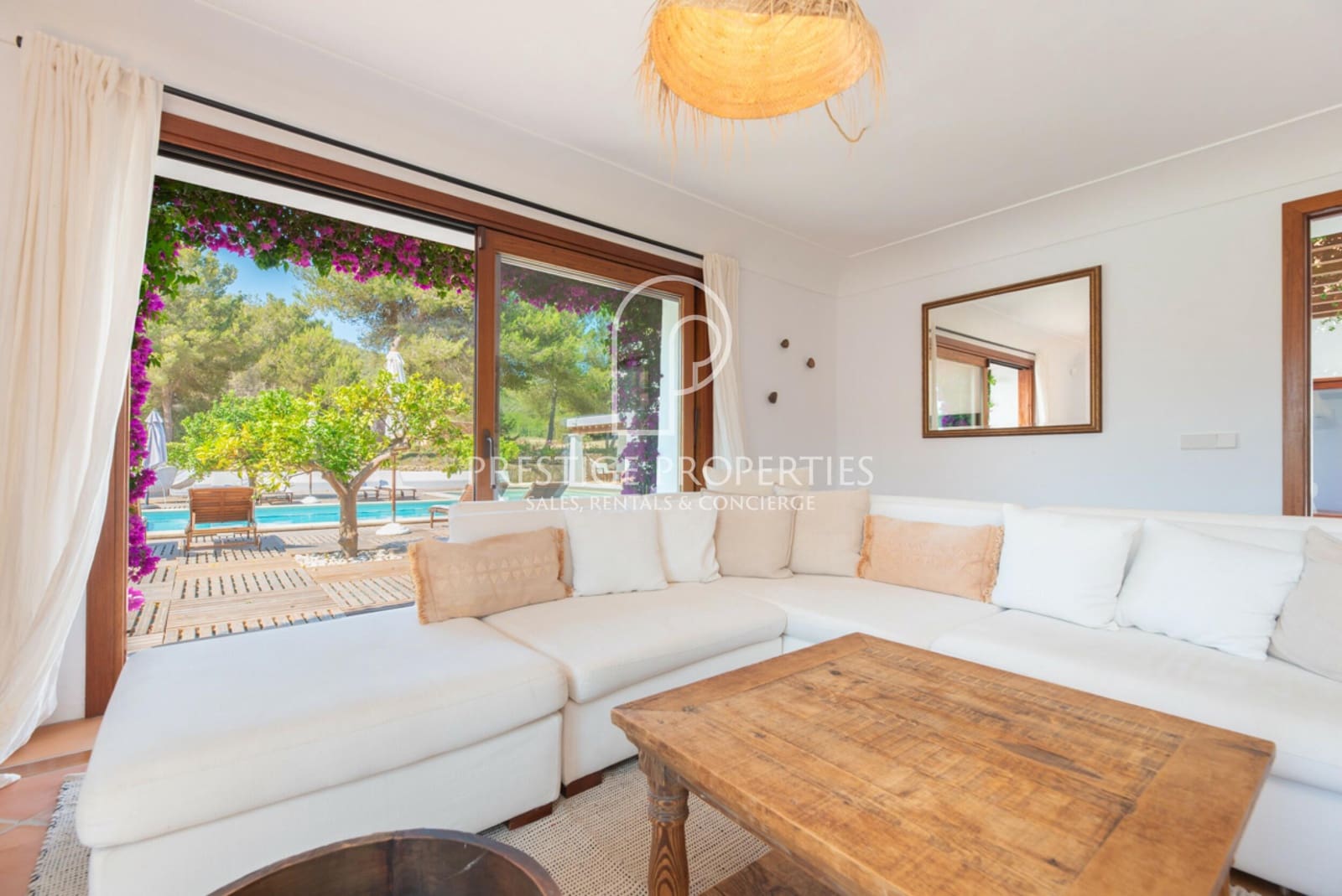 6 soveværelse Finca/Landehus til salg i Santa Eulalia / Santa Eularia med swimmingpool - € 8.900.000 (Ref: 9109854)