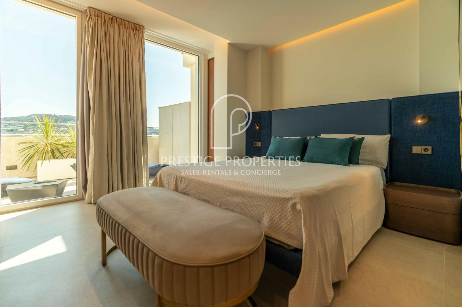 3 soveværelse Penthouse til salg i Ibiza by med swimmingpool garage - € 2.950.000 (Ref: 9118166)