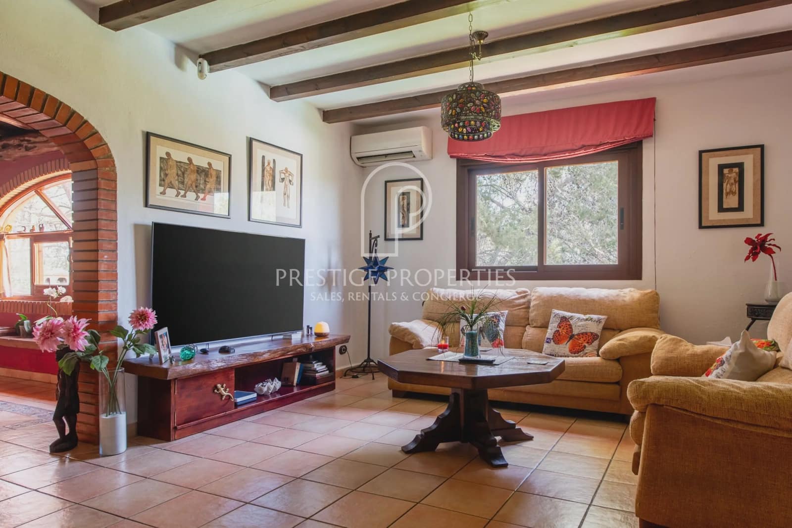 3 soveværelse Finca/Landehus til salg i Sant Antoni de Portmany med swimmingpool garage - € 1.550.000 (Ref: 9126305)