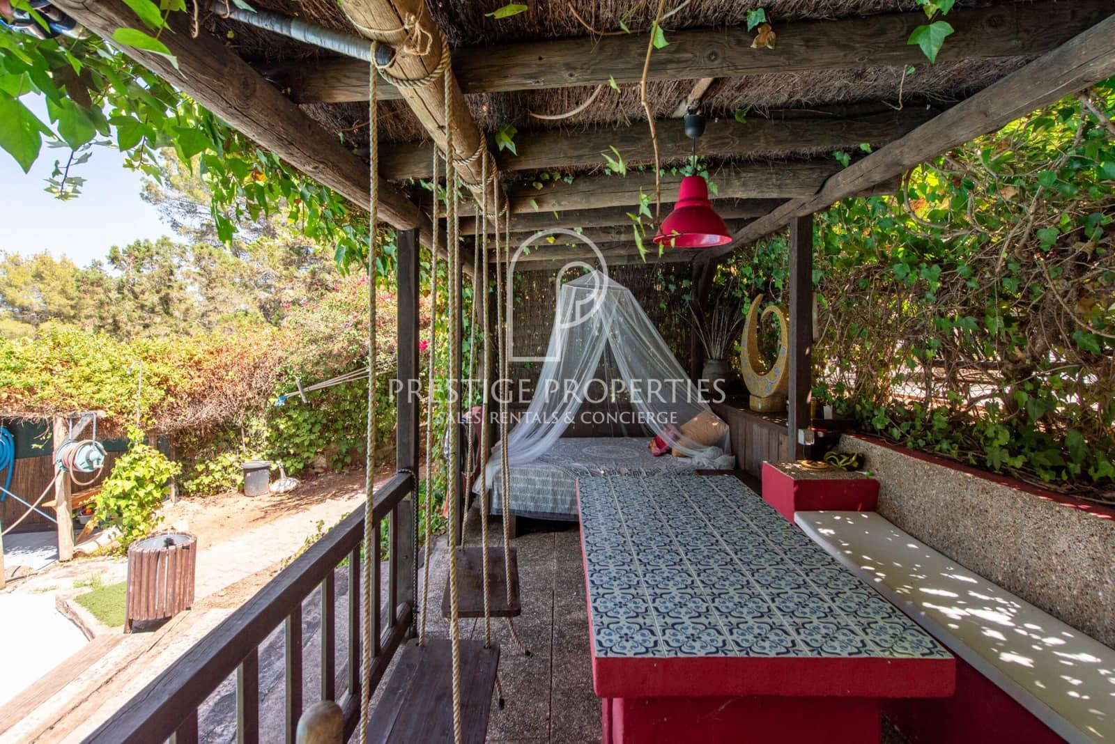 3 soveværelse Finca/Landehus til salg i Sant Antoni de Portmany med swimmingpool garage - € 1.550.000 (Ref: 9126305)