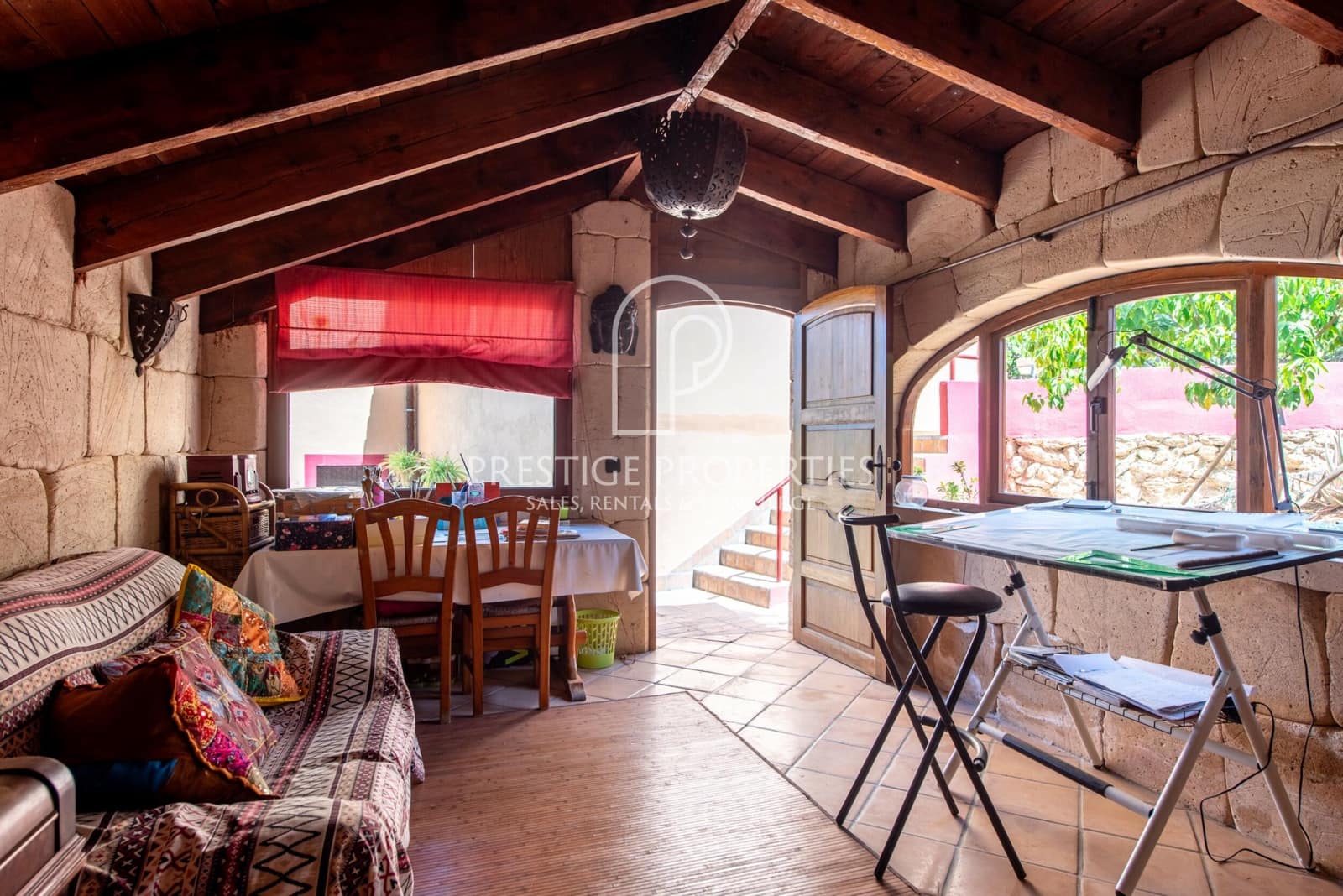 3 soveværelse Finca/Landehus til salg i Sant Antoni de Portmany med swimmingpool garage - € 1.550.000 (Ref: 9126305)