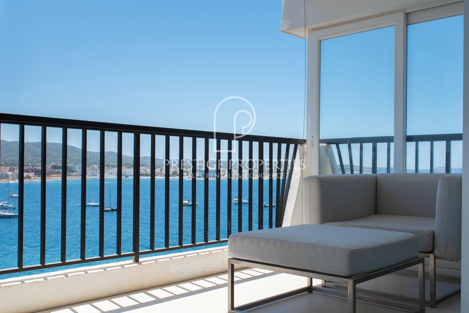 3 soveværelse Penthouse til salg i Sant Antoni de Portmany med swimmingpool - € 1.695.000 (Ref: 9142448)