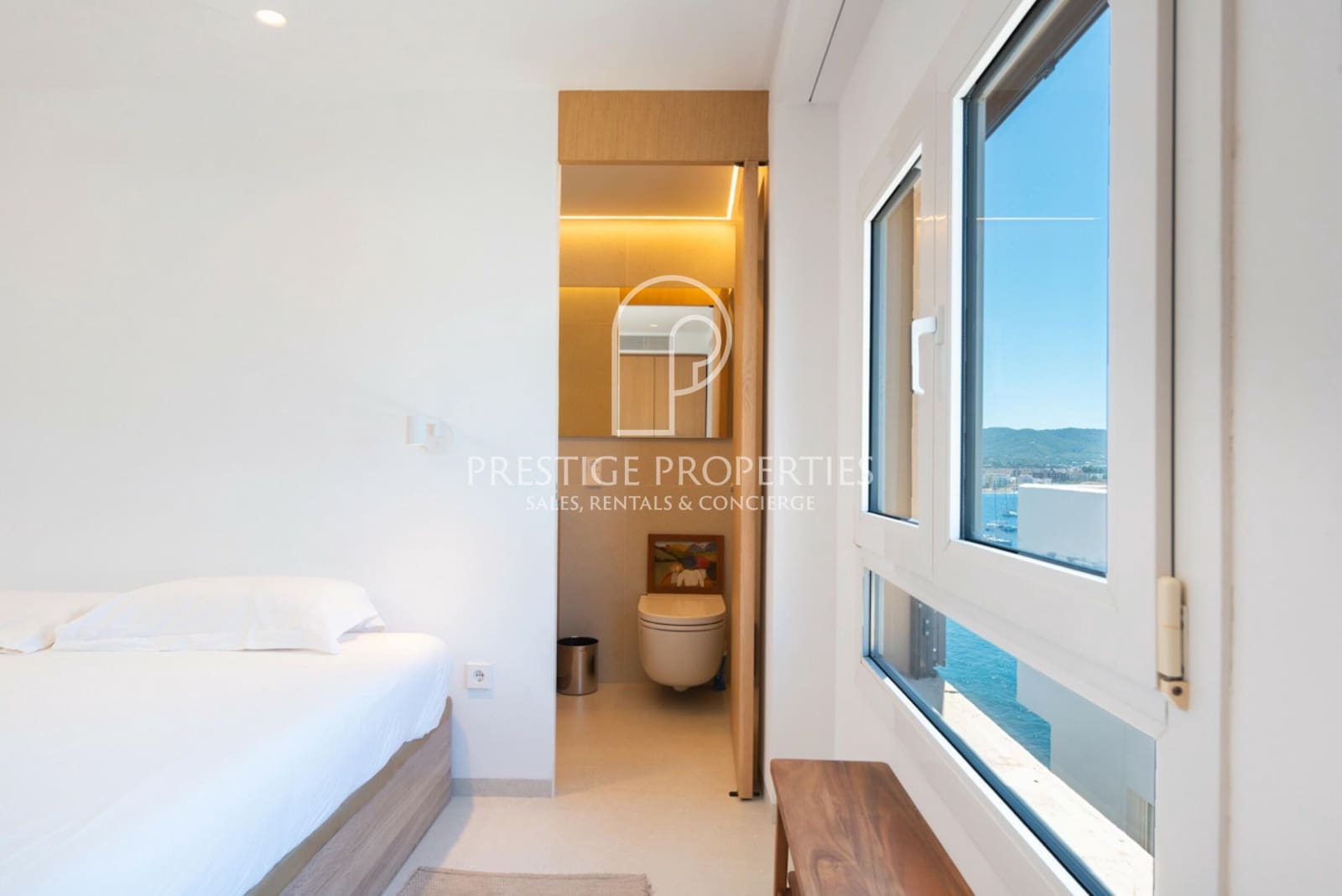 3 soveværelse Penthouse til salg i Sant Antoni de Portmany med swimmingpool - € 1.695.000 (Ref: 9142448)