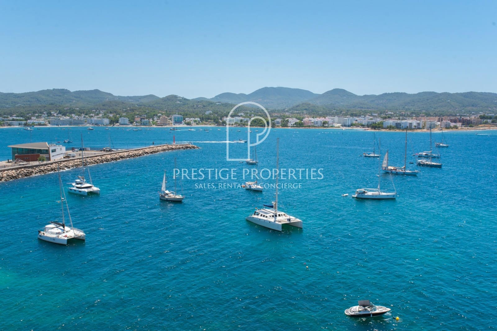 3 soveværelse Penthouse til salg i Sant Antoni de Portmany med swimmingpool - € 1.695.000 (Ref: 9142448)