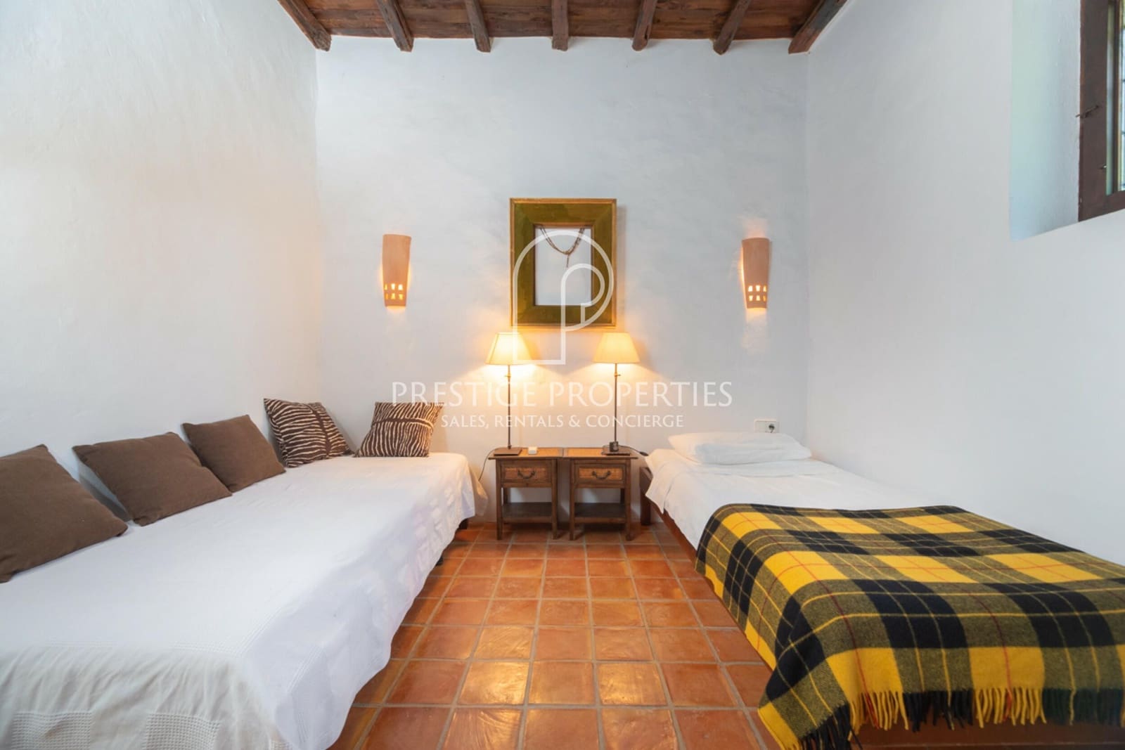 4 soveværelse Finca/Landehus til salg i Santa Eulalia / Santa Eularia med swimmingpool garage - € 3.490.000 (Ref: 9144646)