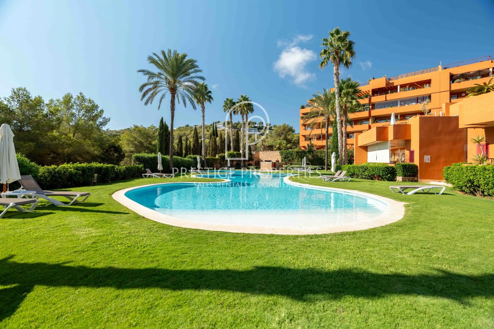 2 chambre Penthouse à vendre à Santa Eulalia / Santa Eularia avec piscine garage - 750 000 € (Ref: 9205720)