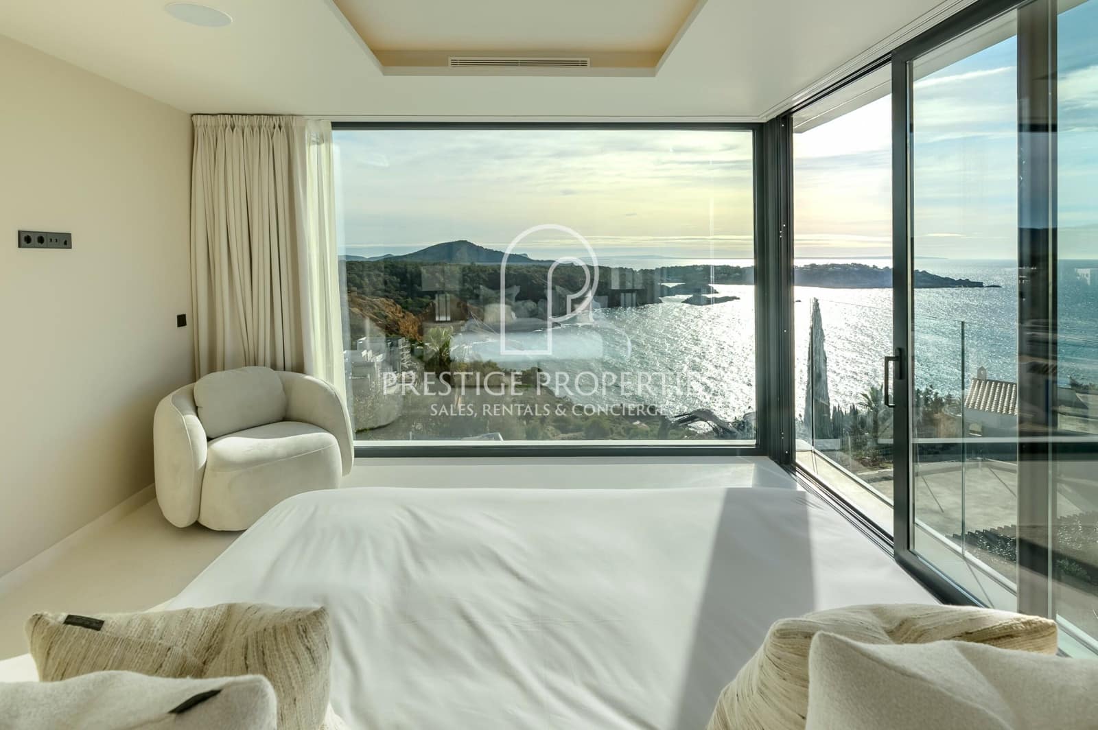 4 slaapkamer Villa te koop in San Jose / Sant Josep de Sa Talaia met zwembad garage - € 9.500.000 (Ref: 9227996)