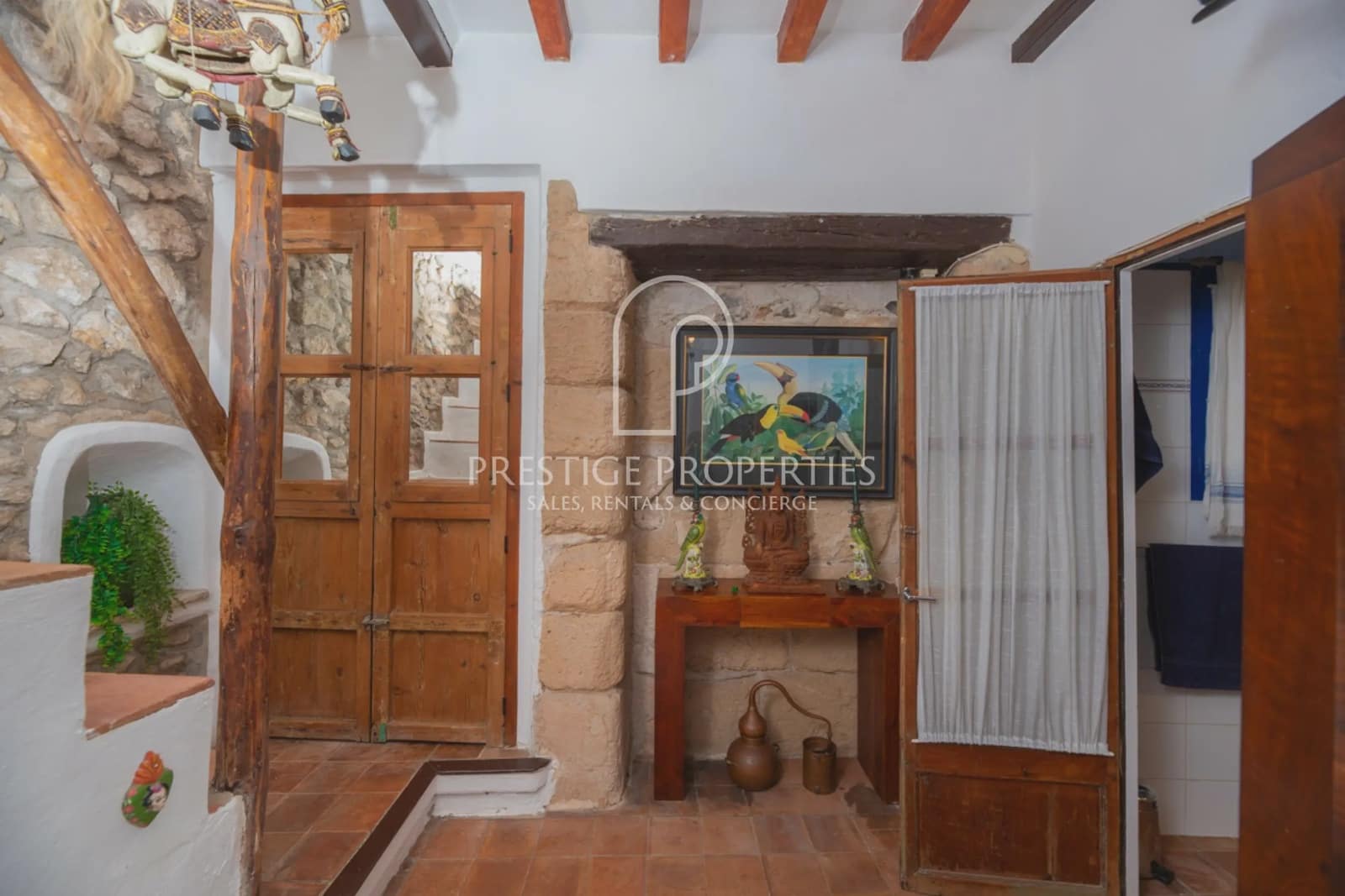 2 bedroom Villa for sale in Ibiza / Eivissa town - € 1,350,000 (Ref: 9263820)