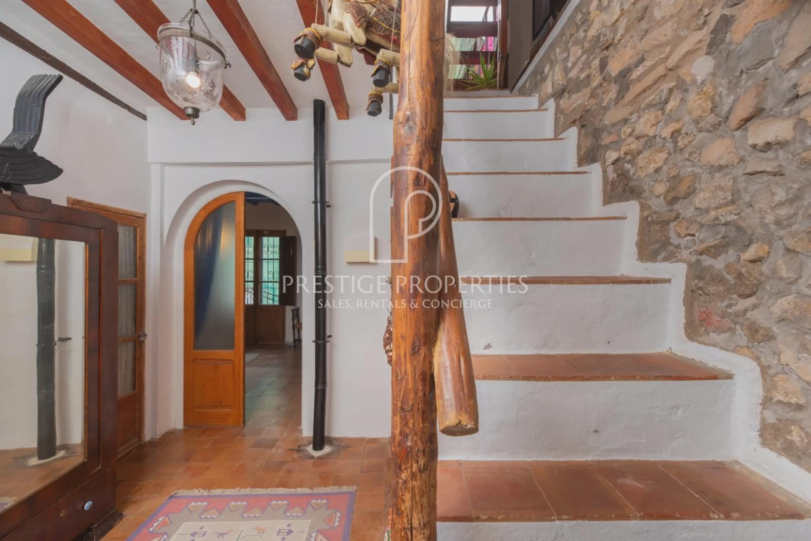 2 bedroom Villa for sale in Ibiza / Eivissa town - € 1,350,000 (Ref: 9263820)