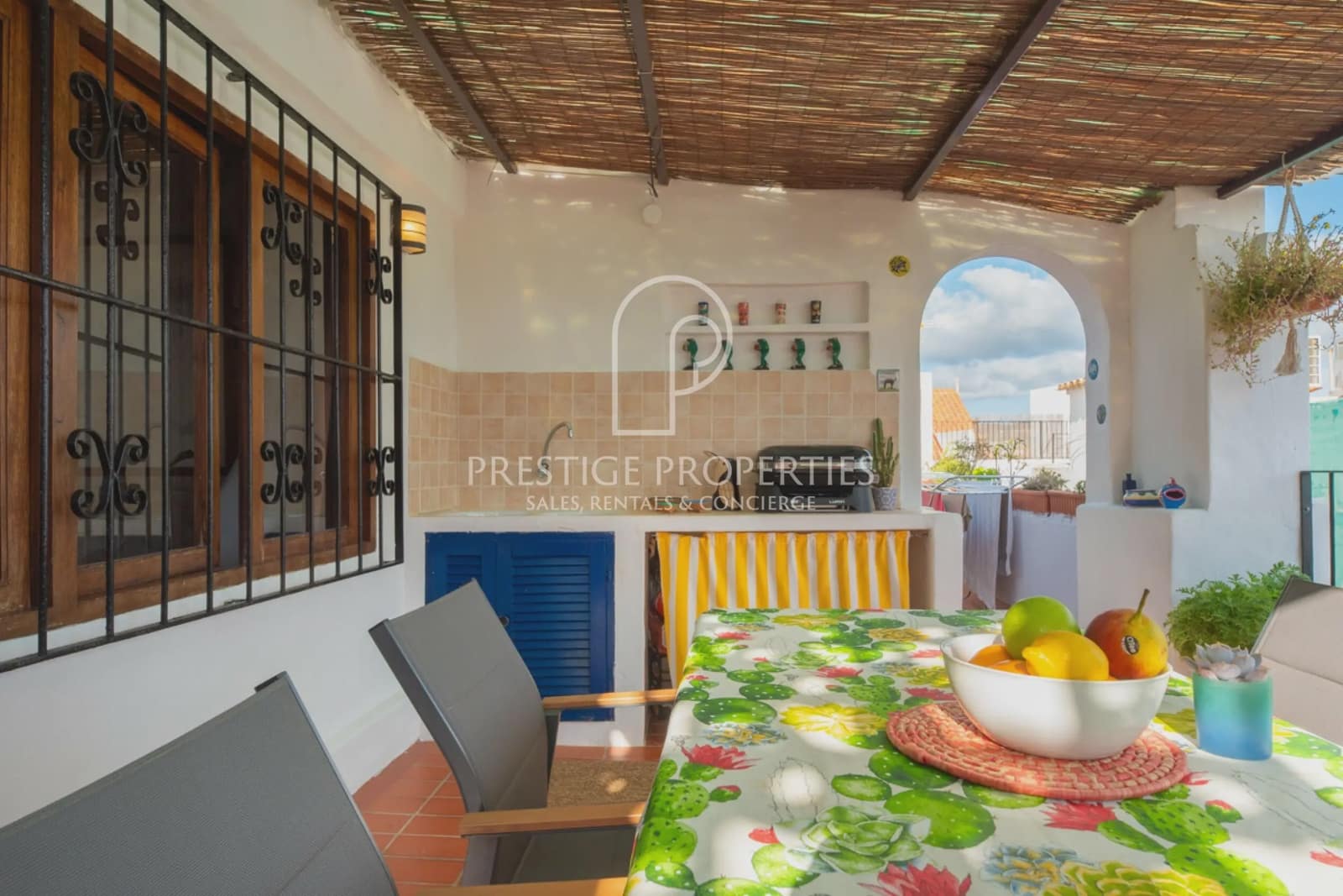 2 bedroom Villa for sale in Ibiza / Eivissa town - € 1,350,000 (Ref: 9263820)