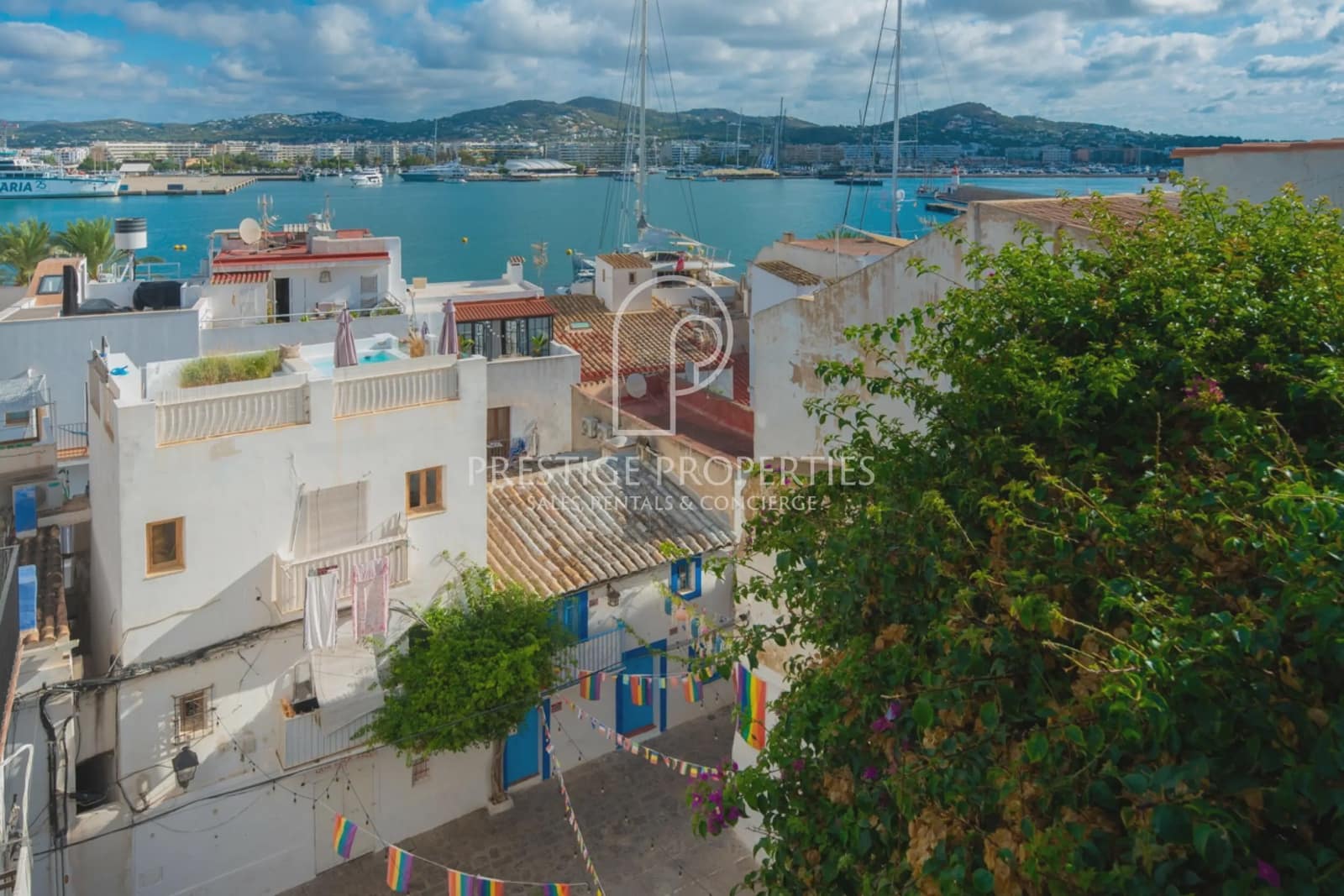 2 bedroom Villa for sale in Ibiza / Eivissa town - € 1,350,000 (Ref: 9263820)