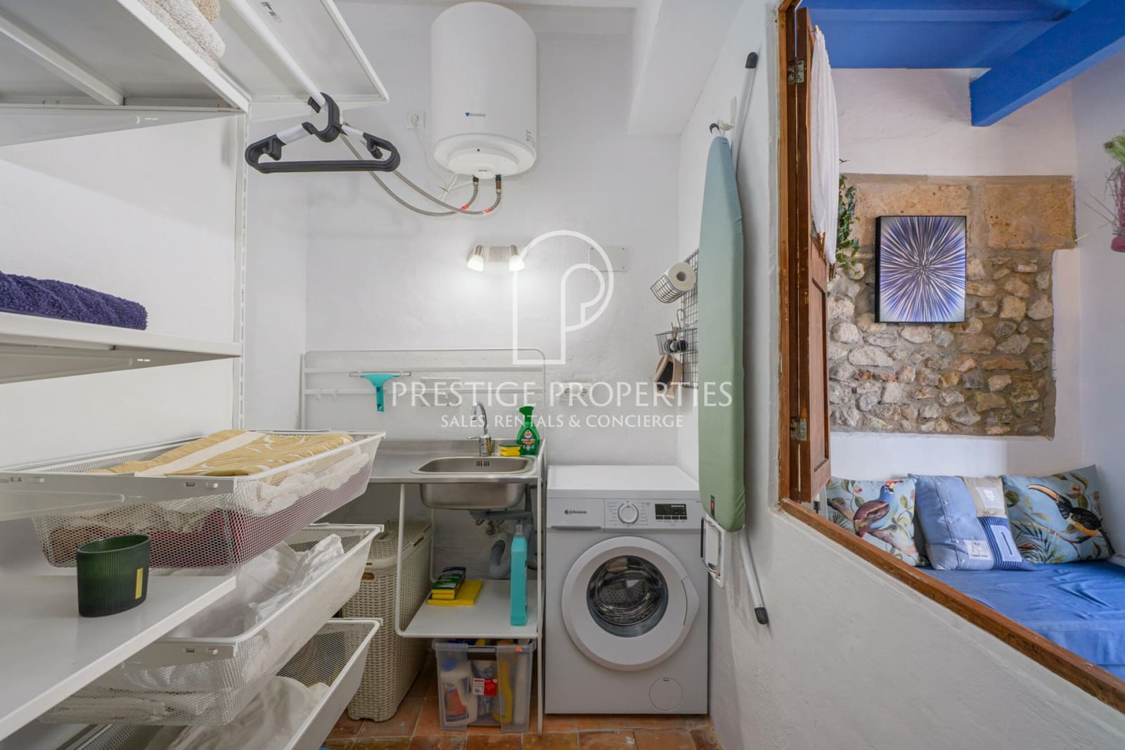 2 bedroom Villa for sale in Ibiza / Eivissa town - € 1,250,000 (Ref: 9263820)