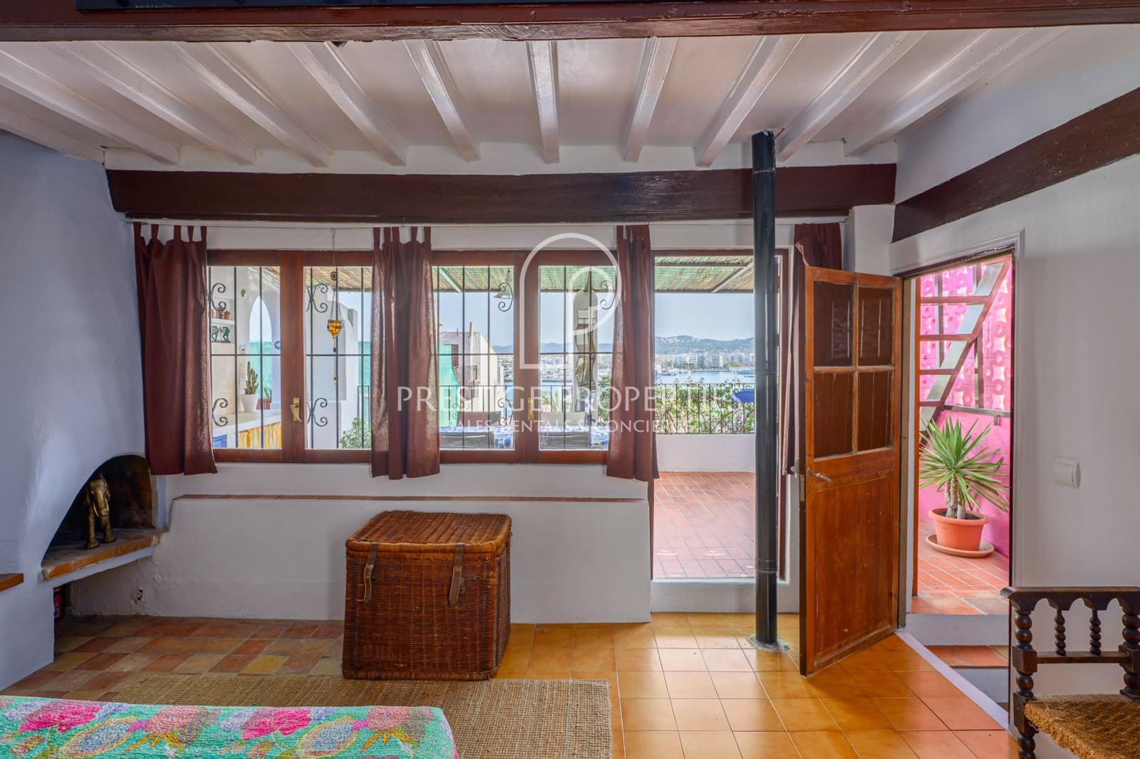 2 bedroom Villa for sale in Ibiza / Eivissa town - € 1,250,000 (Ref: 9263820)