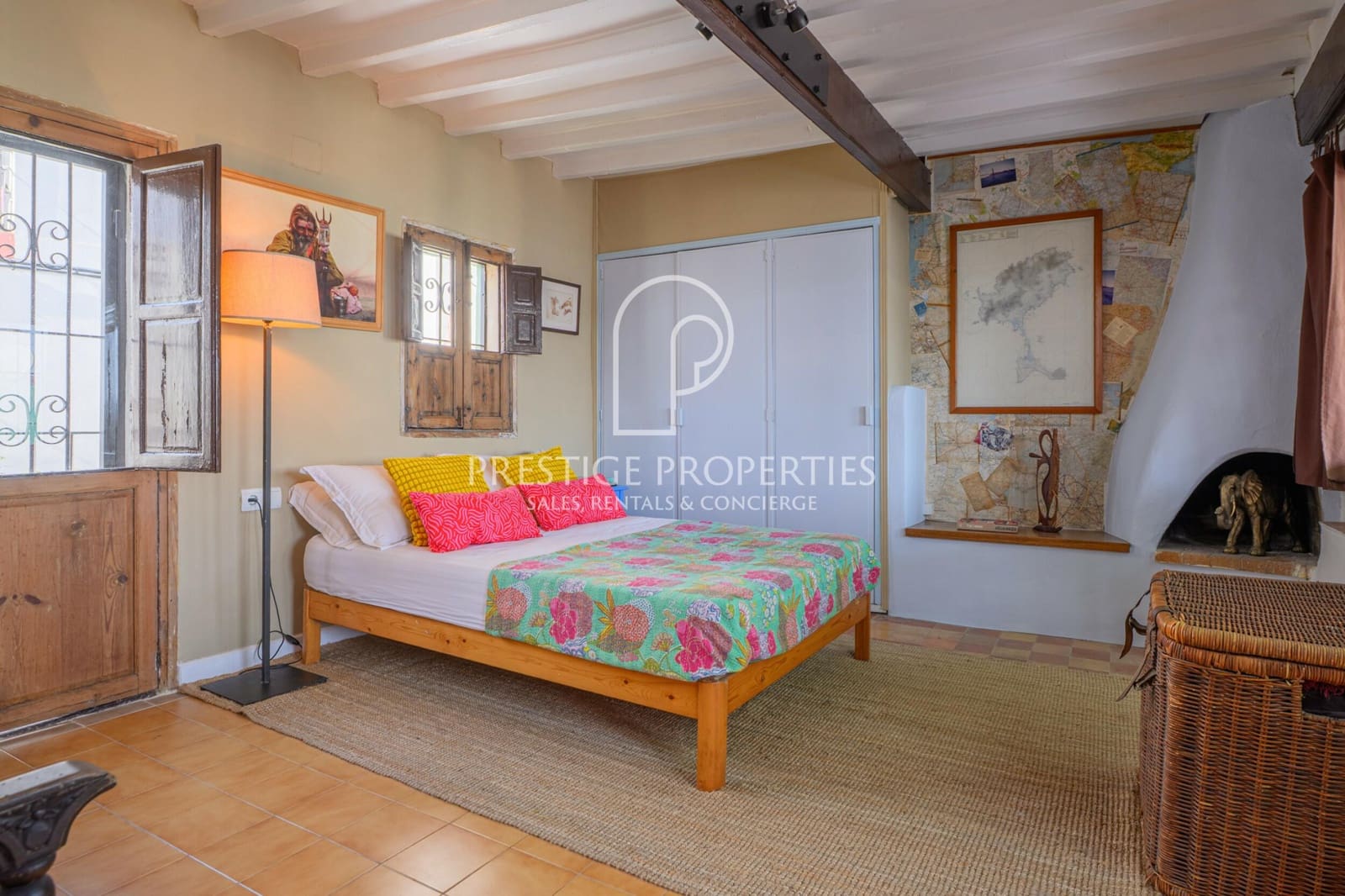 2 bedroom Villa for sale in Ibiza / Eivissa town - € 1,250,000 (Ref: 9263820)