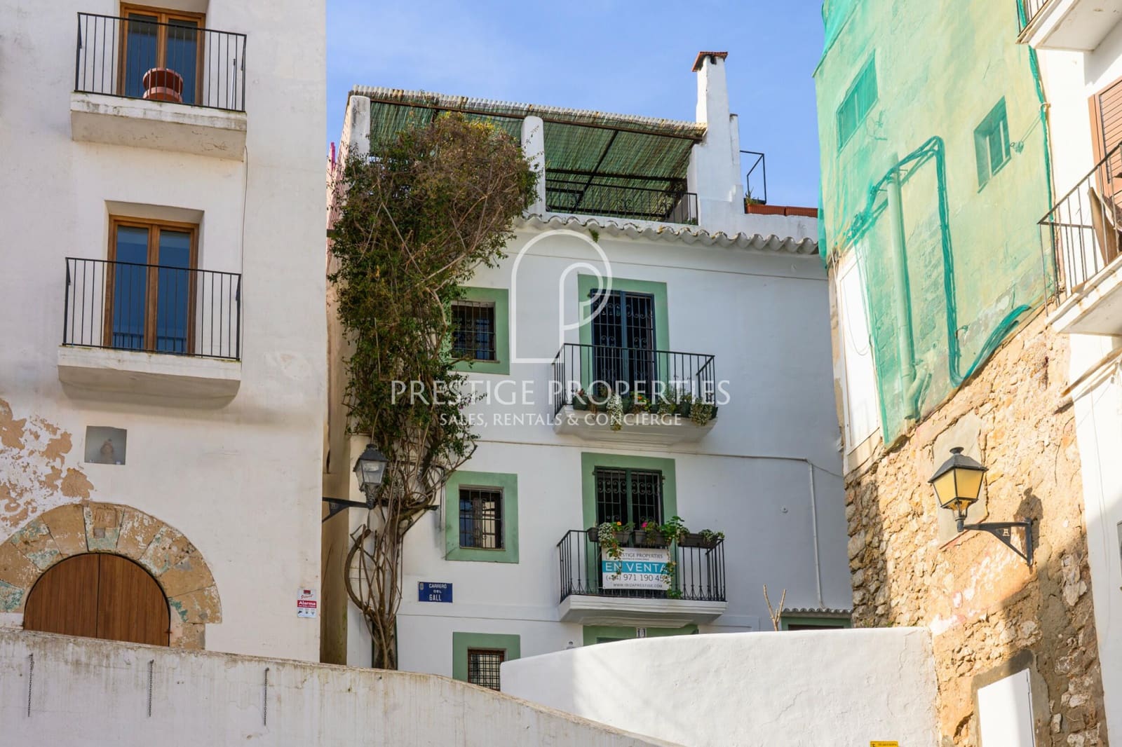 2 bedroom Villa for sale in Ibiza / Eivissa town - € 1,250,000 (Ref: 9263820)