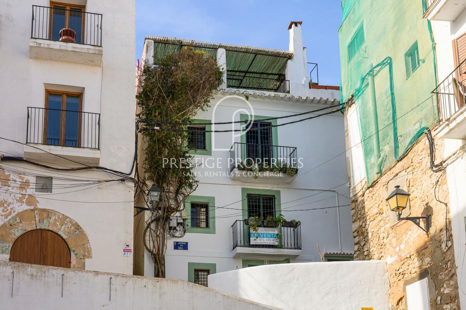 2 bedroom Villa for sale in Ibiza / Eivissa town - € 1,250,000 (Ref: 9263820)