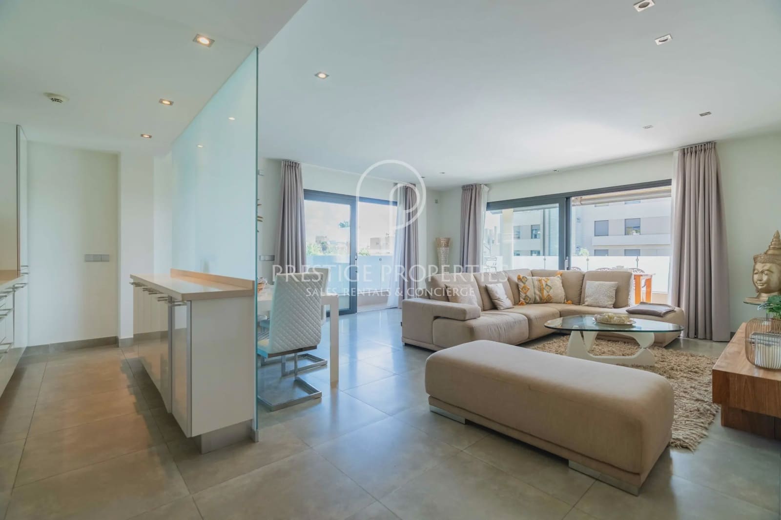 2 slaapkamer Appartement te koop in Ibiza dorp met zwembad garage - € 875.000 (Ref: 9289625)