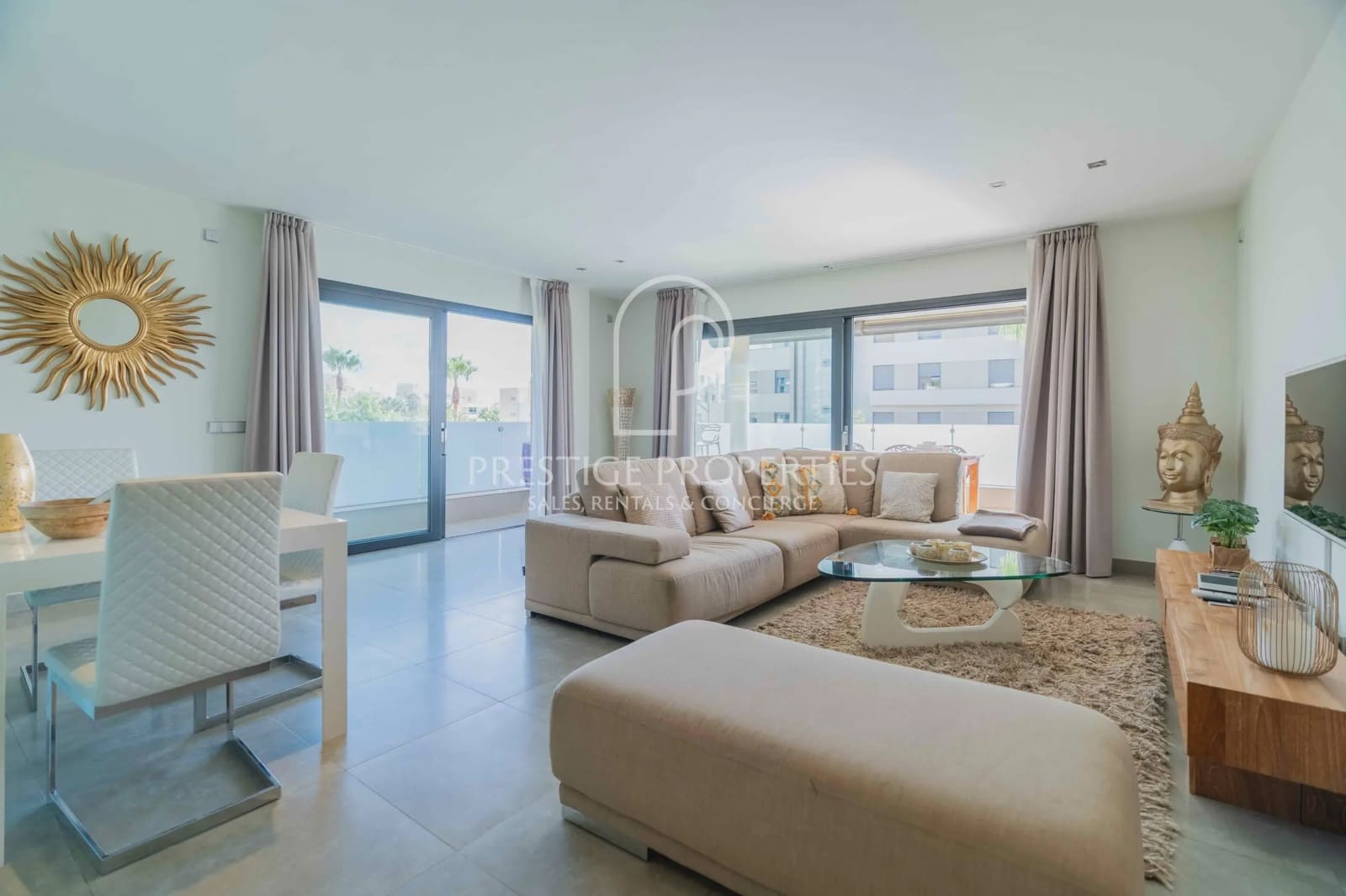 2 slaapkamer Appartement te koop in Ibiza dorp met zwembad garage - € 875.000 (Ref: 9289625)