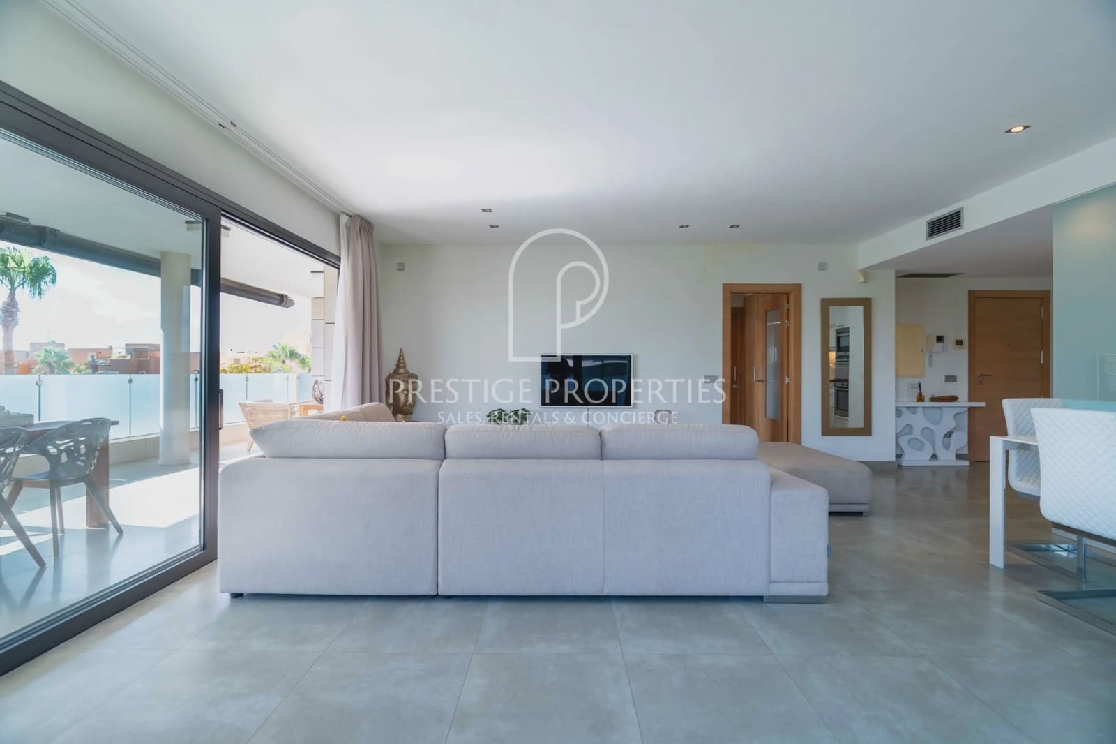 2 slaapkamer Appartement te koop in Ibiza dorp met zwembad garage - € 875.000 (Ref: 9289625)