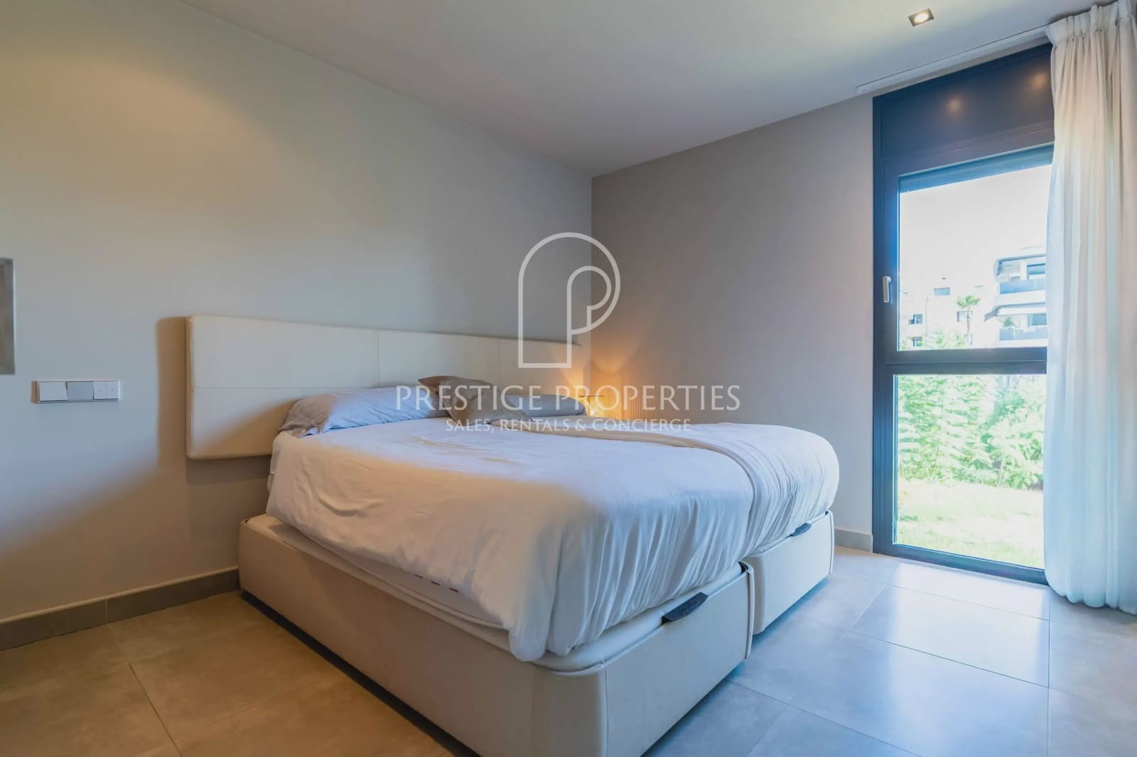 2 slaapkamer Appartement te koop in Ibiza dorp met zwembad garage - € 875.000 (Ref: 9289625)
