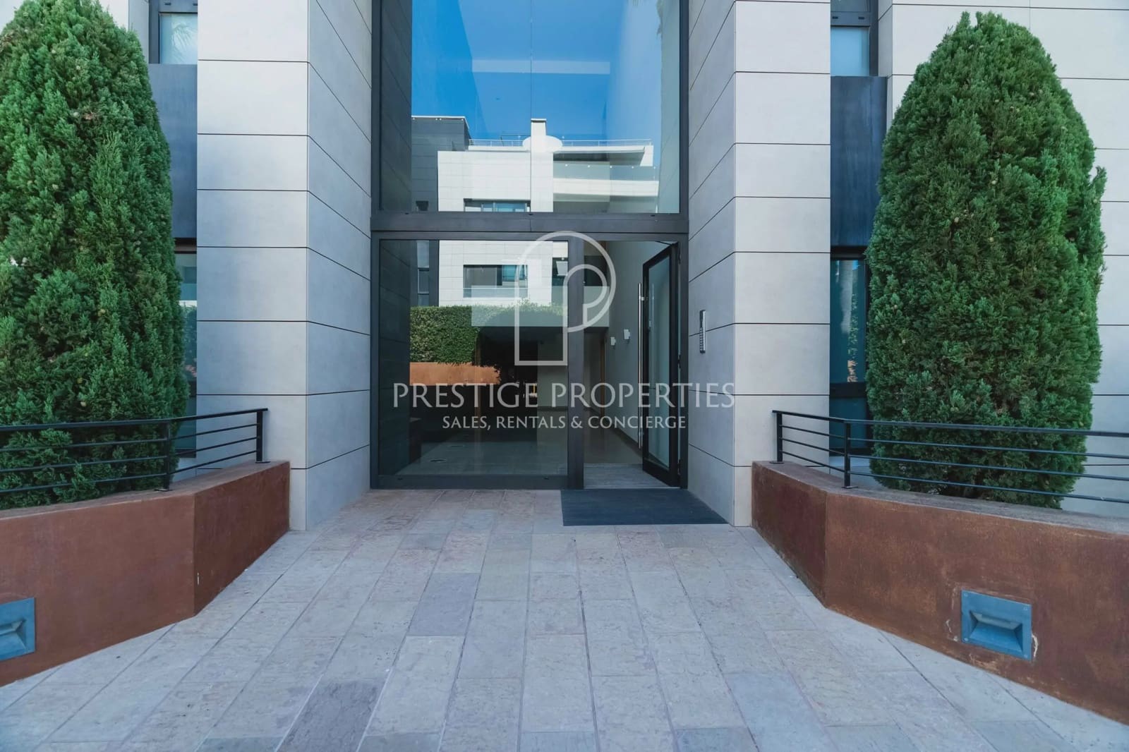 2 slaapkamer Appartement te koop in Ibiza dorp met zwembad garage - € 875.000 (Ref: 9289625)