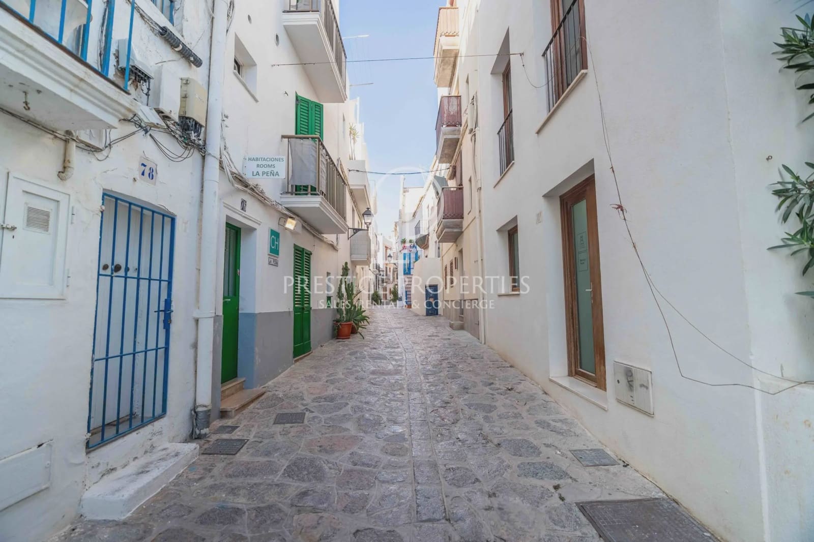 3 bedroom Villa for sale in Ibiza / Eivissa town - € 1,200,000 (Ref: 9293870)