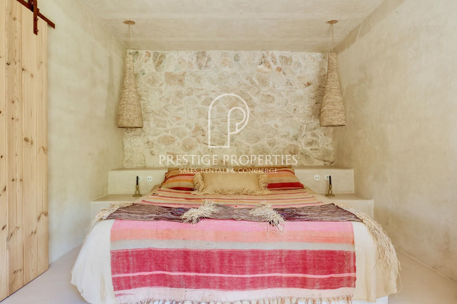 7 slaapkamer Finca/Landhuis te koop in Sant Antoni de Portmany met zwembad garage - € 5.950.000 (Ref: 9309339)