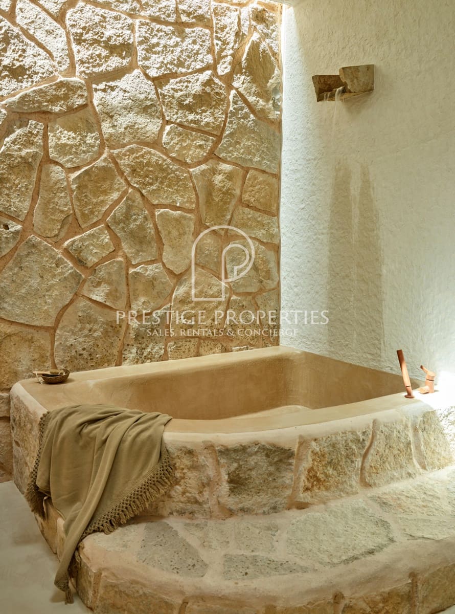 7 slaapkamer Finca/Landhuis te koop in Sant Antoni de Portmany met zwembad garage - € 5.950.000 (Ref: 9309339)