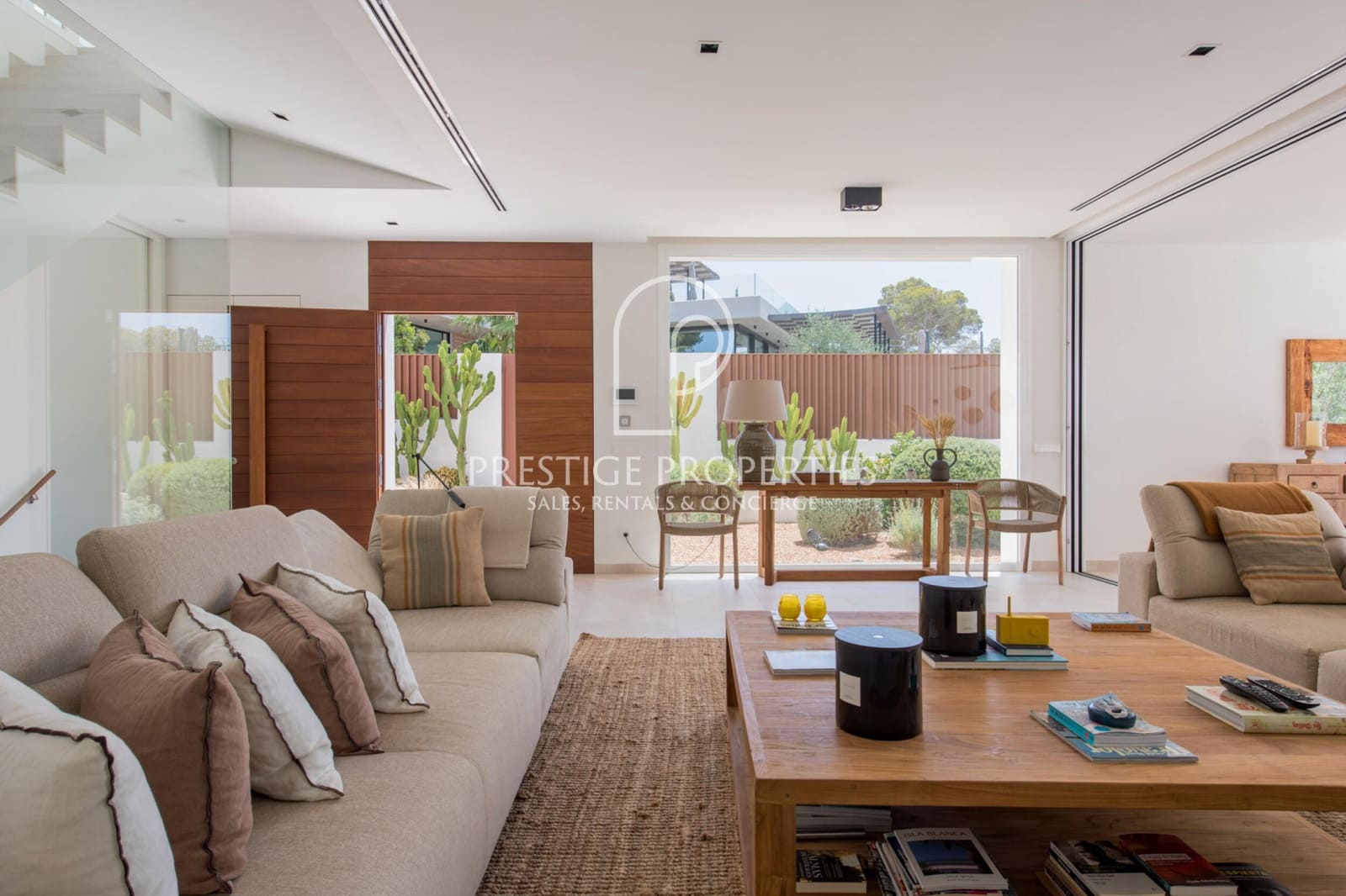 6 bedroom Villa for sale in Ibiza / Eivissa town with pool - € 4,850,000 (Ref: 9315212)