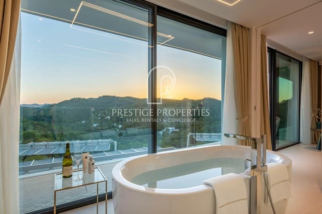 9 Zimmer Villa zu verkaufen in Santa Eulalia / Santa Eularia mit Pool Garage - 9.800.000 € (Ref: 9360897)