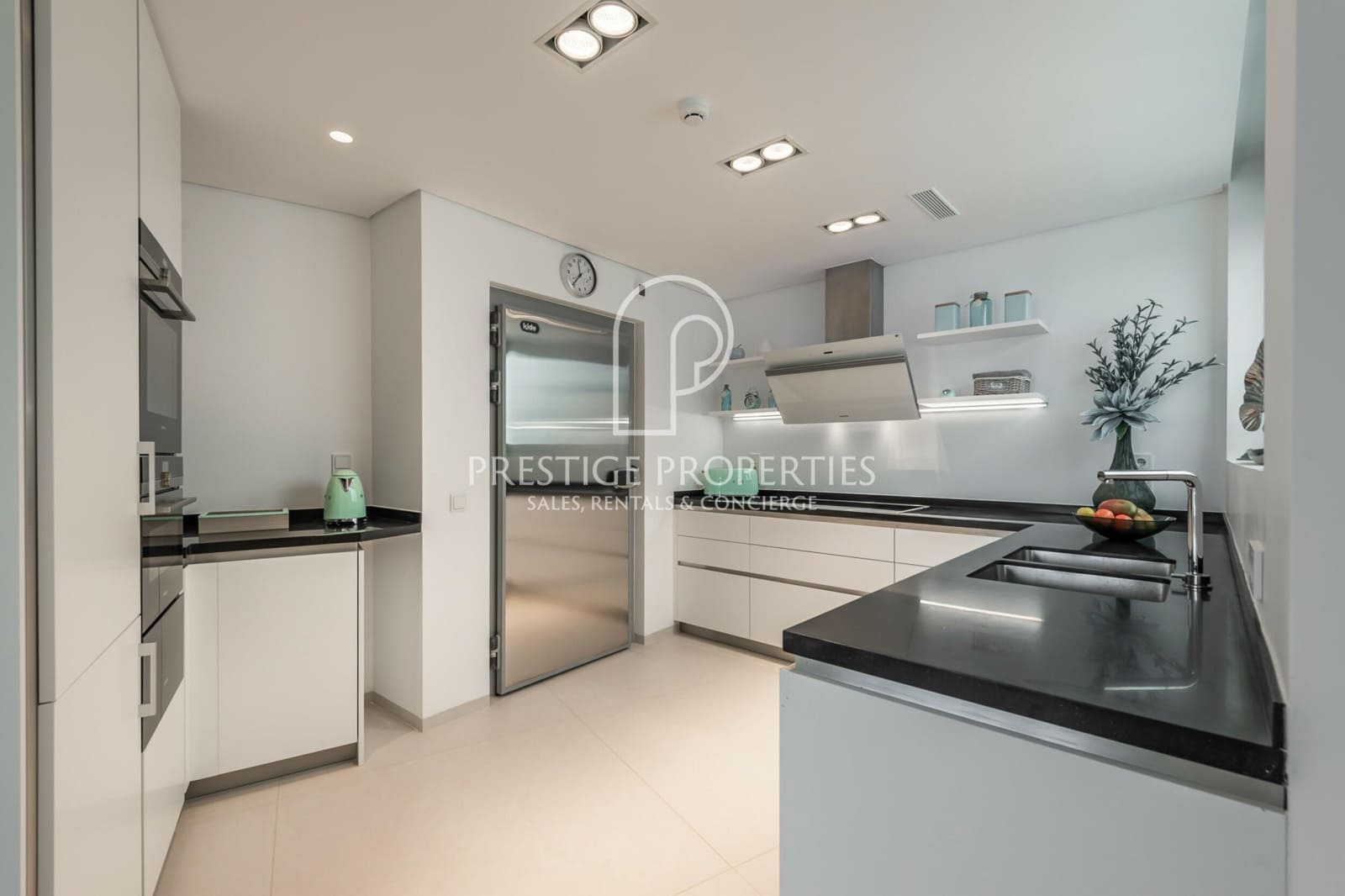 9 Zimmer Villa zu verkaufen in Santa Eulalia / Santa Eularia mit Pool Garage - 9.800.000 € (Ref: 9360897)