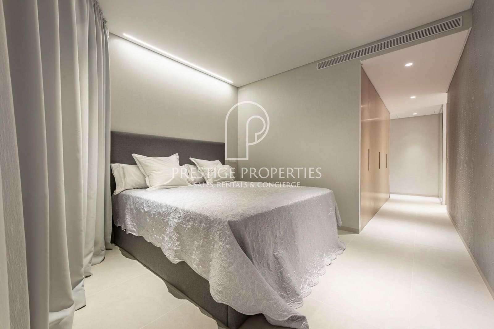 9 Zimmer Villa zu verkaufen in Santa Eulalia / Santa Eularia mit Pool Garage - 9.800.000 € (Ref: 9360897)