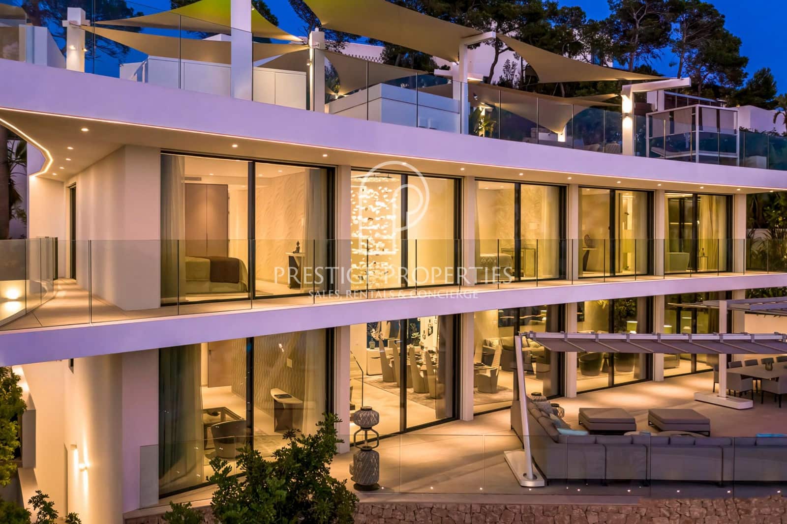 9 Zimmer Villa zu verkaufen in Santa Eulalia / Santa Eularia mit Pool Garage - 9.800.000 € (Ref: 9360897)