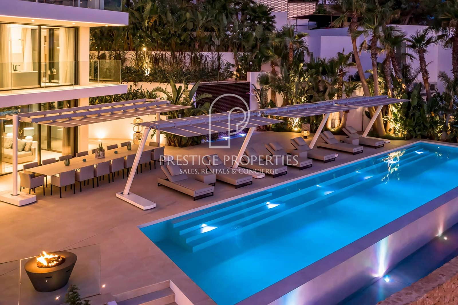 9 Zimmer Villa zu verkaufen in Santa Eulalia / Santa Eularia mit Pool Garage - 9.800.000 € (Ref: 9360897)