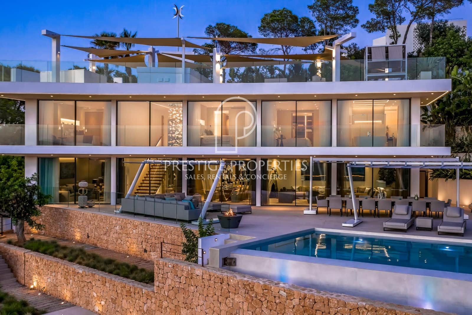 9 Zimmer Villa zu verkaufen in Santa Eulalia / Santa Eularia mit Pool Garage - 9.800.000 € (Ref: 9360897)
