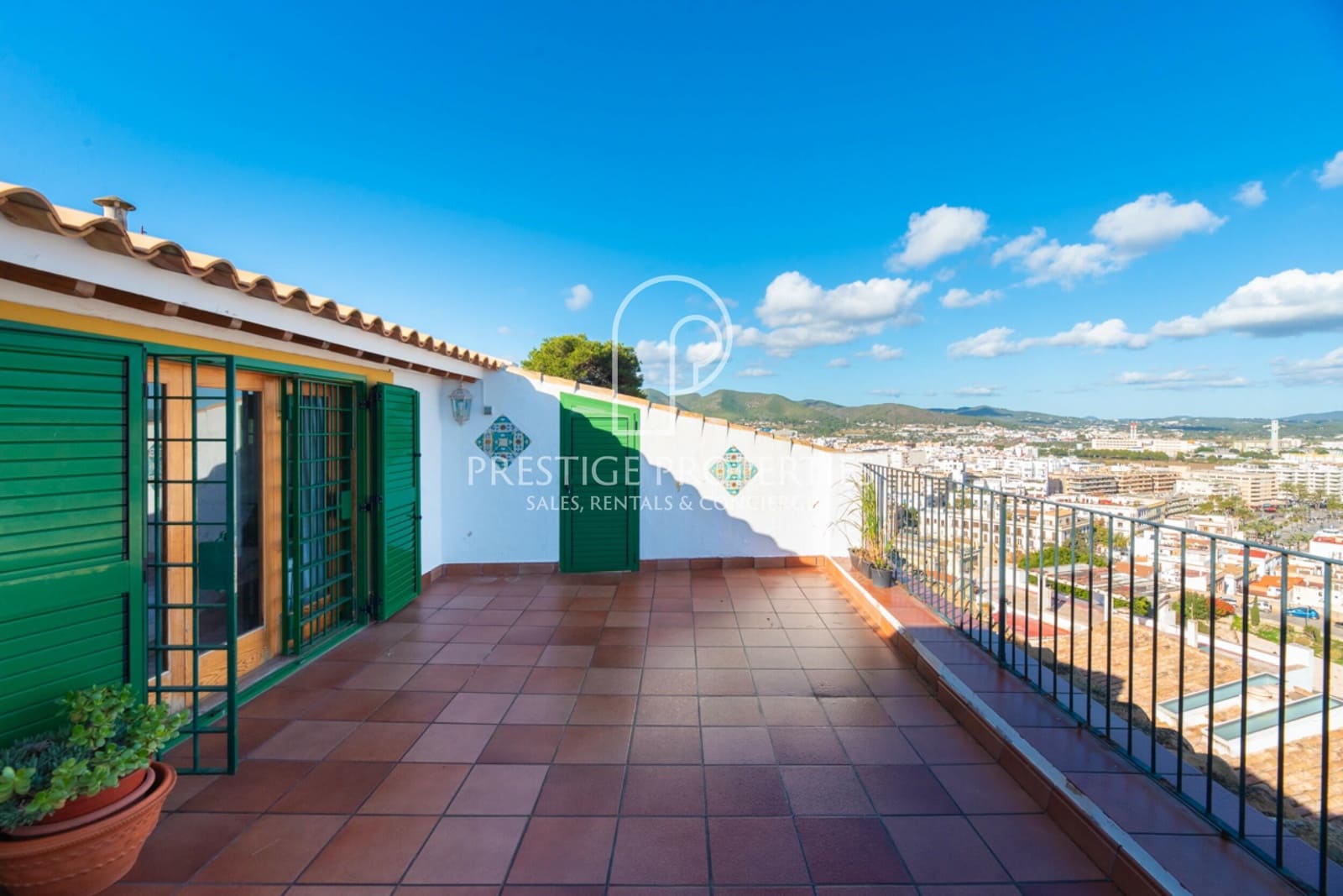 5 slaapkamer Appartement te koop in Ibiza dorp - € 2.800.000 (Ref: 9363413)