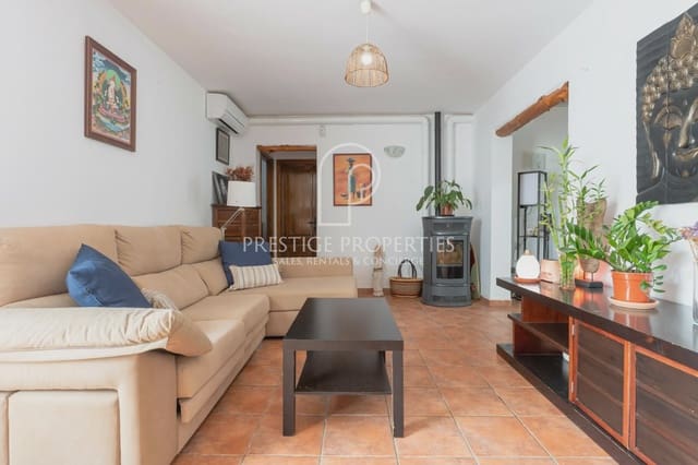 3 makuuhuone Rivitalo myytävänä paikassa San Jose / Sant Josep de Sa Talaia mukana uima-altaan - 770 000 € (Ref: 9378445)