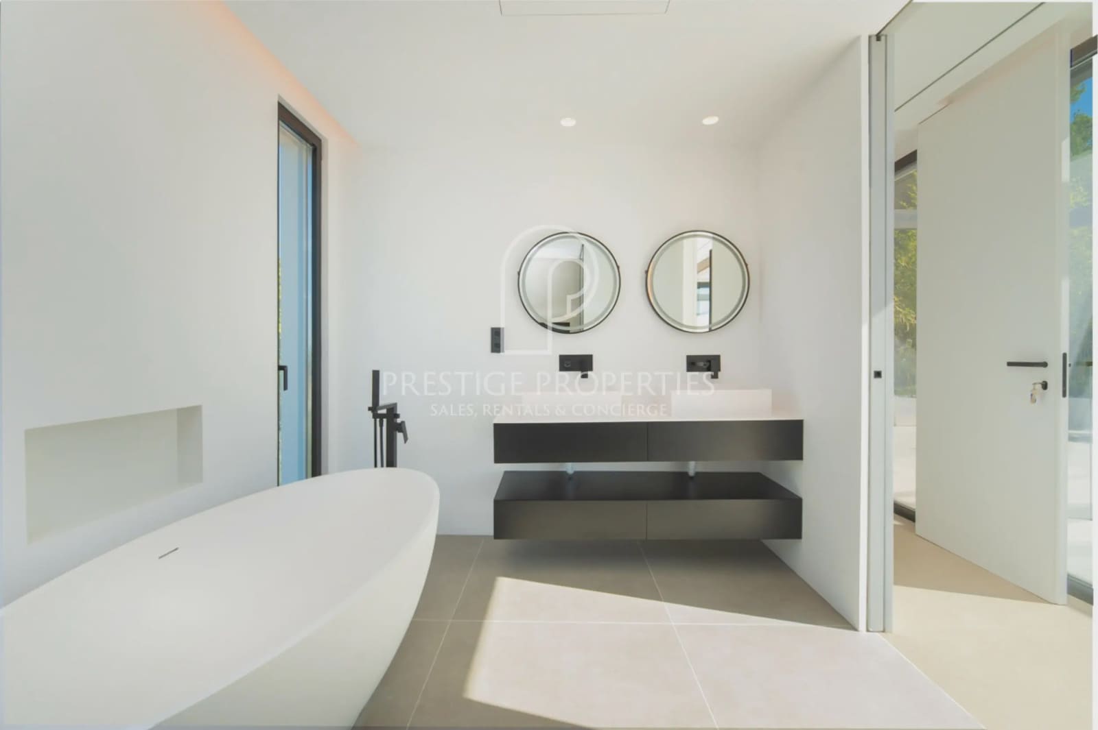 4 bedroom Villa for sale in Santa Eulalia / Santa Eularia with pool - € 5,600,000 (Ref: 9395559)