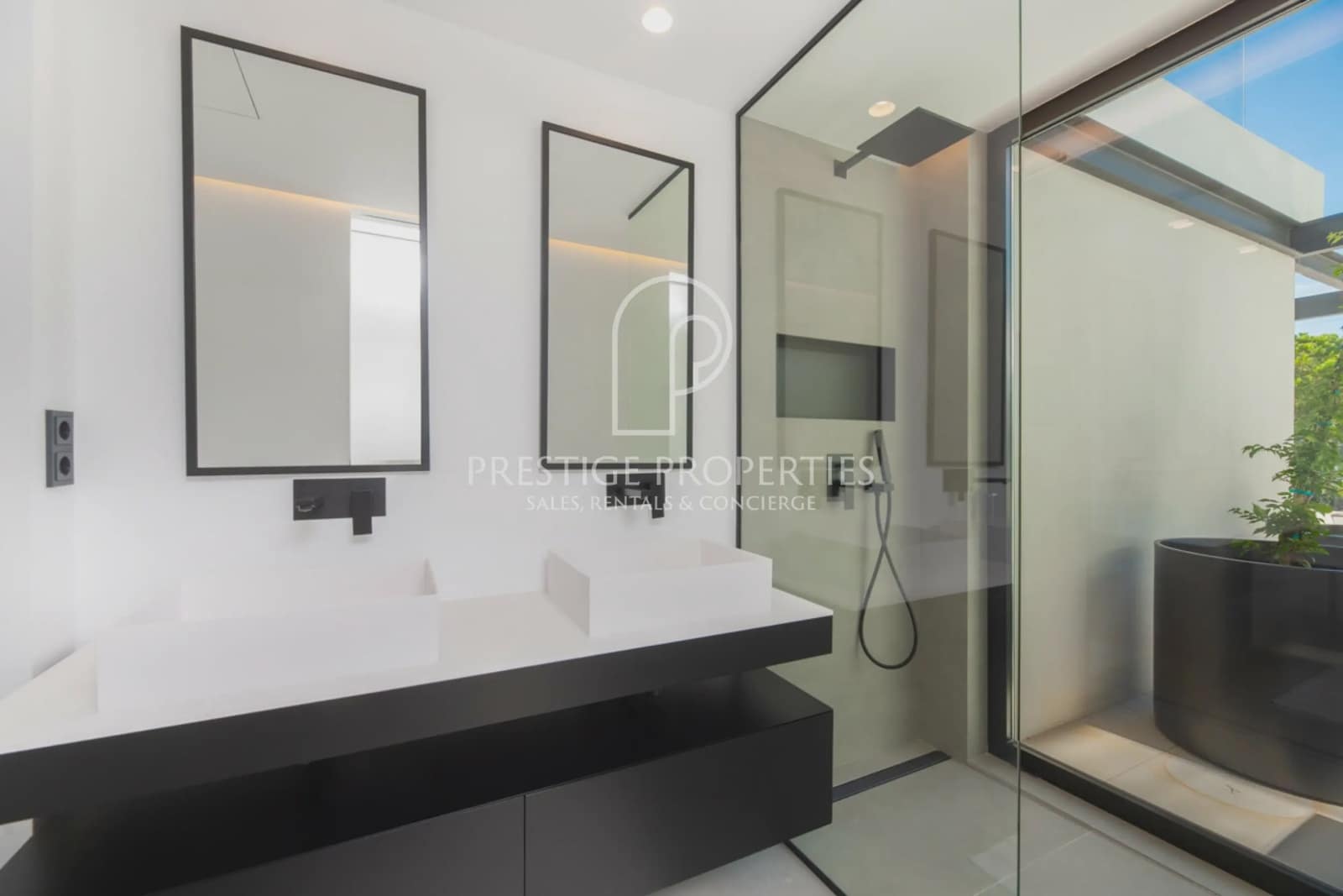 4 bedroom Villa for sale in Santa Eulalia / Santa Eularia with pool - € 5,600,000 (Ref: 9395559)