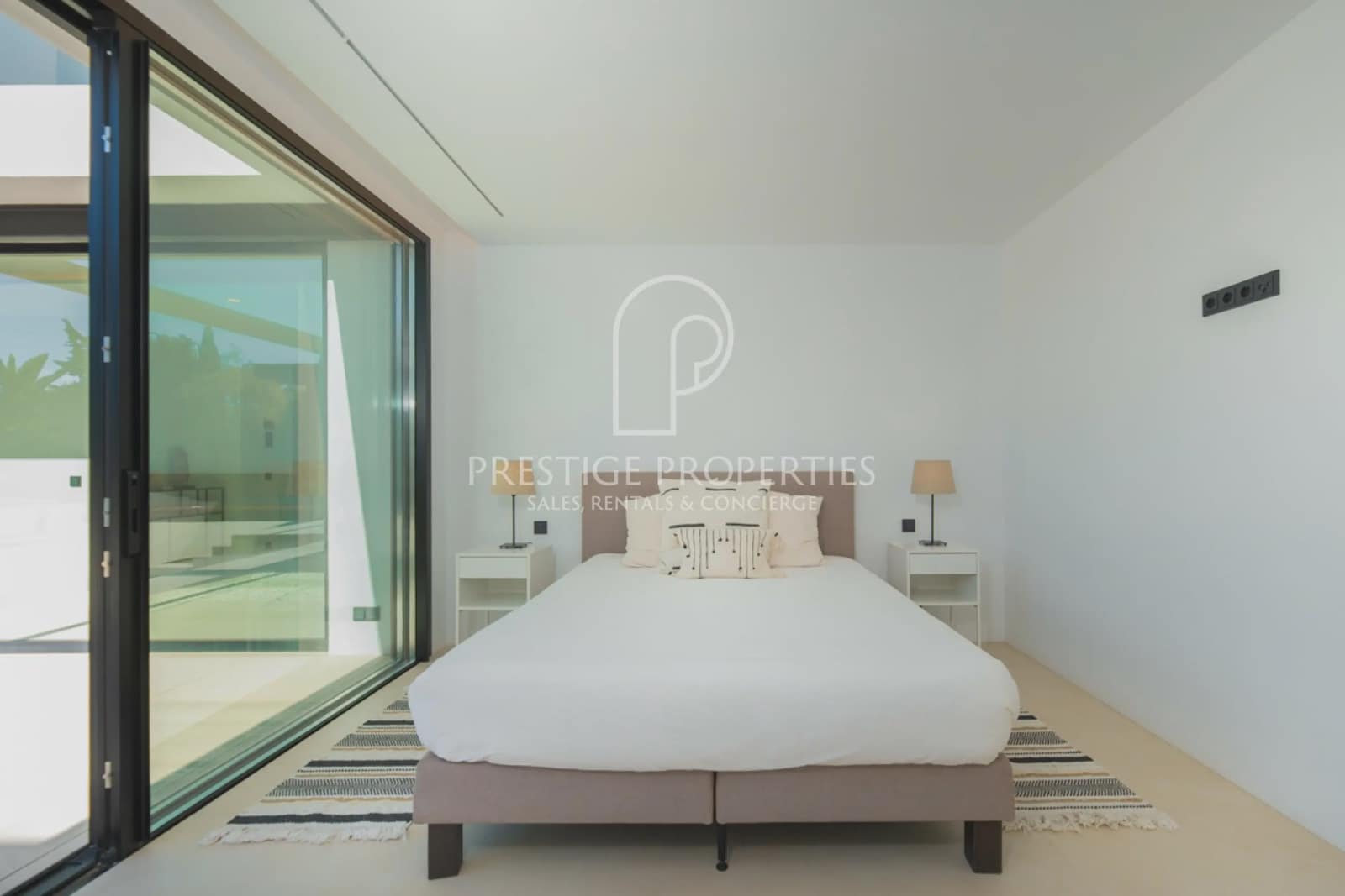 4 bedroom Villa for sale in Santa Eulalia / Santa Eularia with pool - € 5,600,000 (Ref: 9395559)