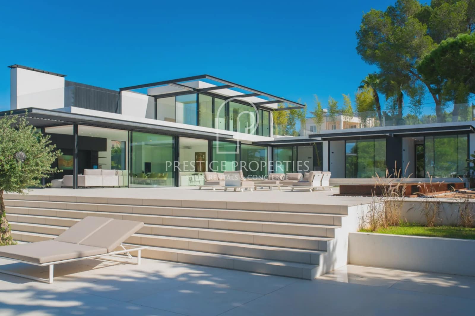 4 bedroom Villa for sale in Santa Eulalia / Santa Eularia with pool - € 5,600,000 (Ref: 9395559)