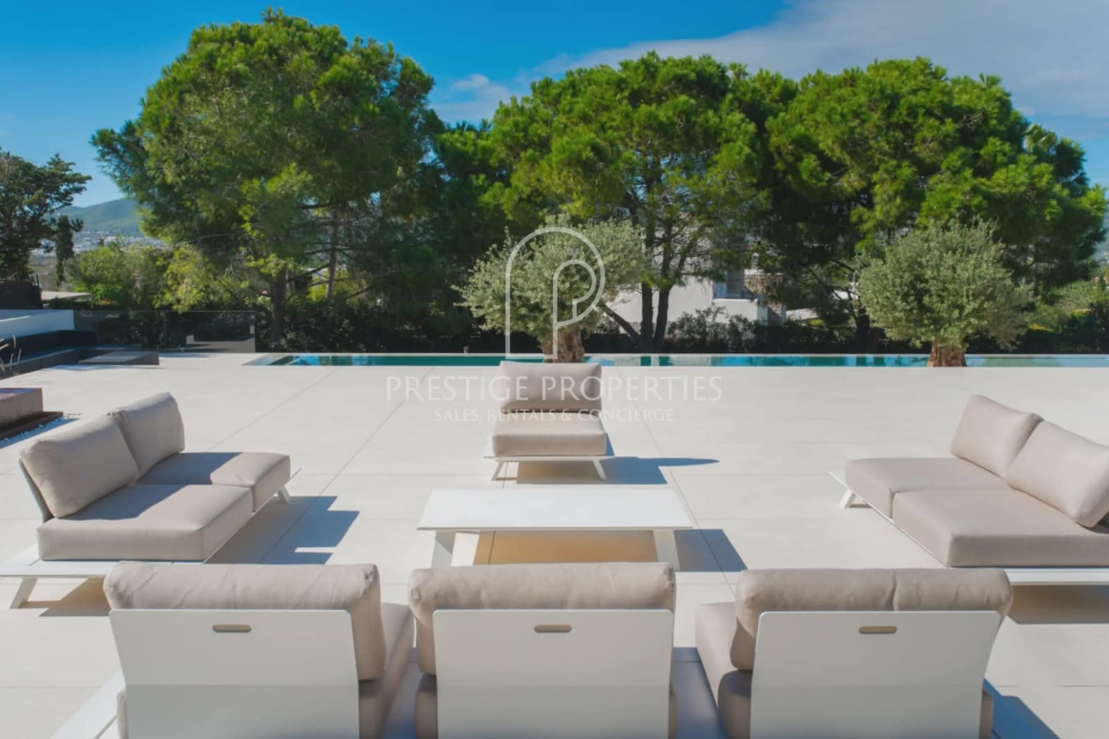 4 bedroom Villa for sale in Santa Eulalia / Santa Eularia with pool - € 5,600,000 (Ref: 9395559)