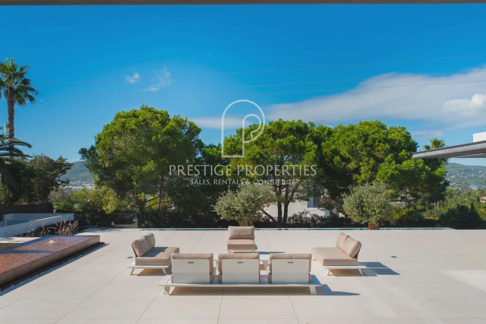 4 bedroom Villa for sale in Santa Eulalia / Santa Eularia with pool - € 5,600,000 (Ref: 9395559)