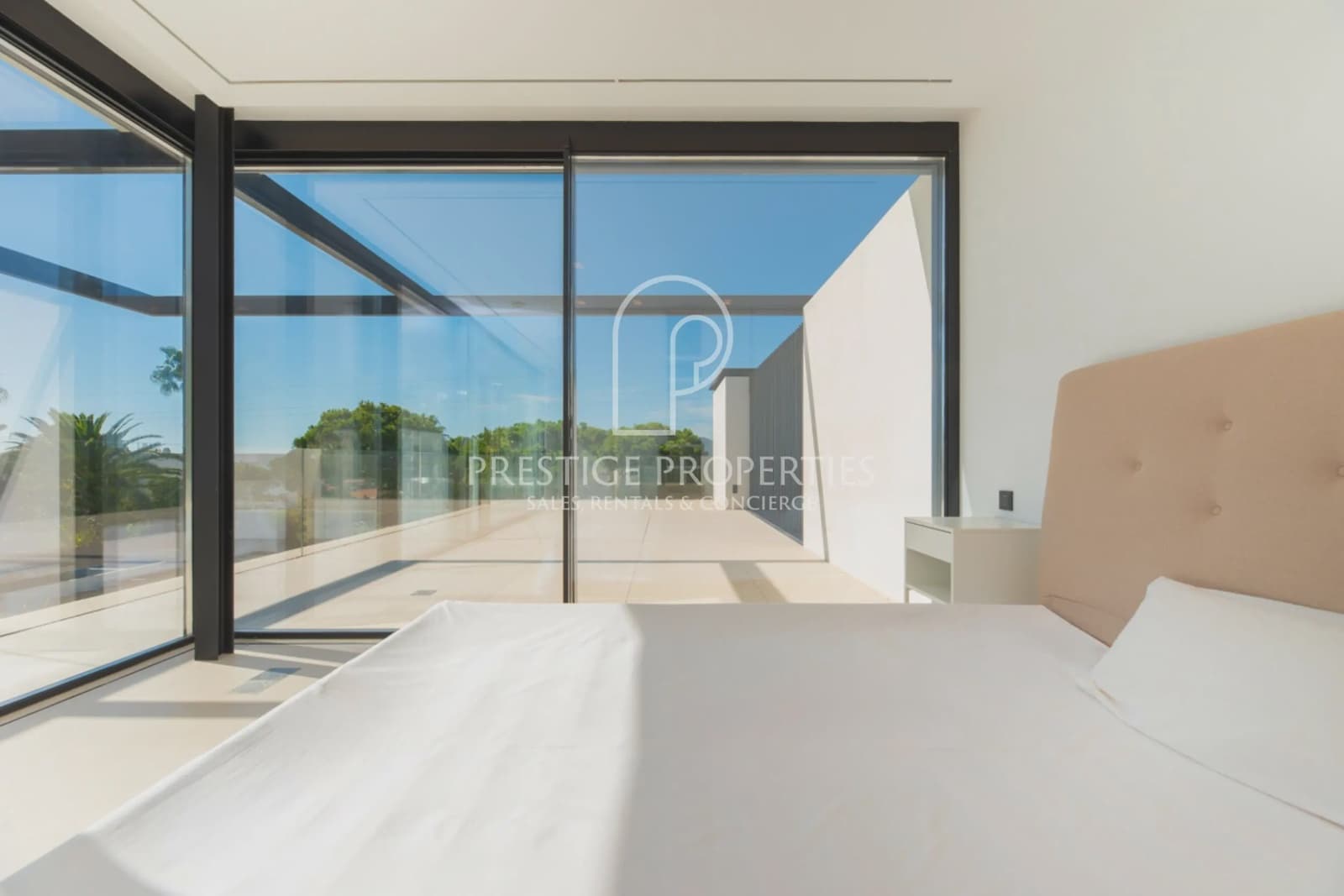 4 bedroom Villa for sale in Santa Eulalia / Santa Eularia with pool - € 5,600,000 (Ref: 9395559)