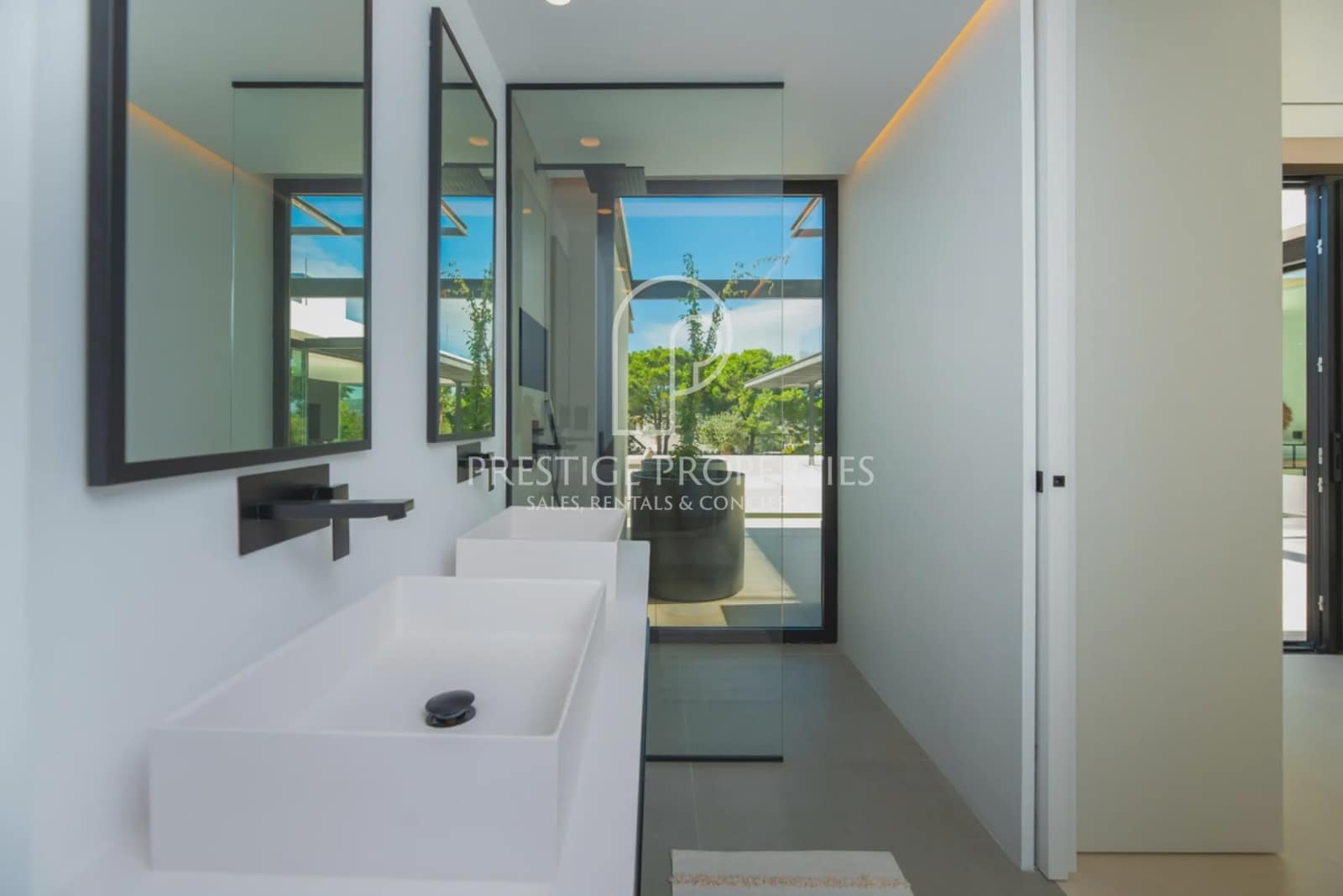 4 bedroom Villa for sale in Santa Eulalia / Santa Eularia with pool - € 5,600,000 (Ref: 9395559)