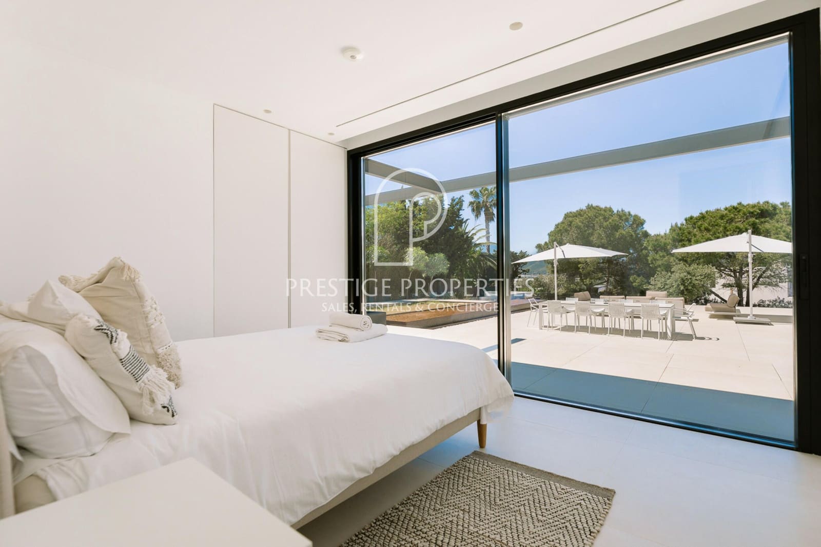 4 bedroom Villa for sale in Santa Eulalia / Santa Eularia with pool - € 5,300,000 (Ref: 9395559)