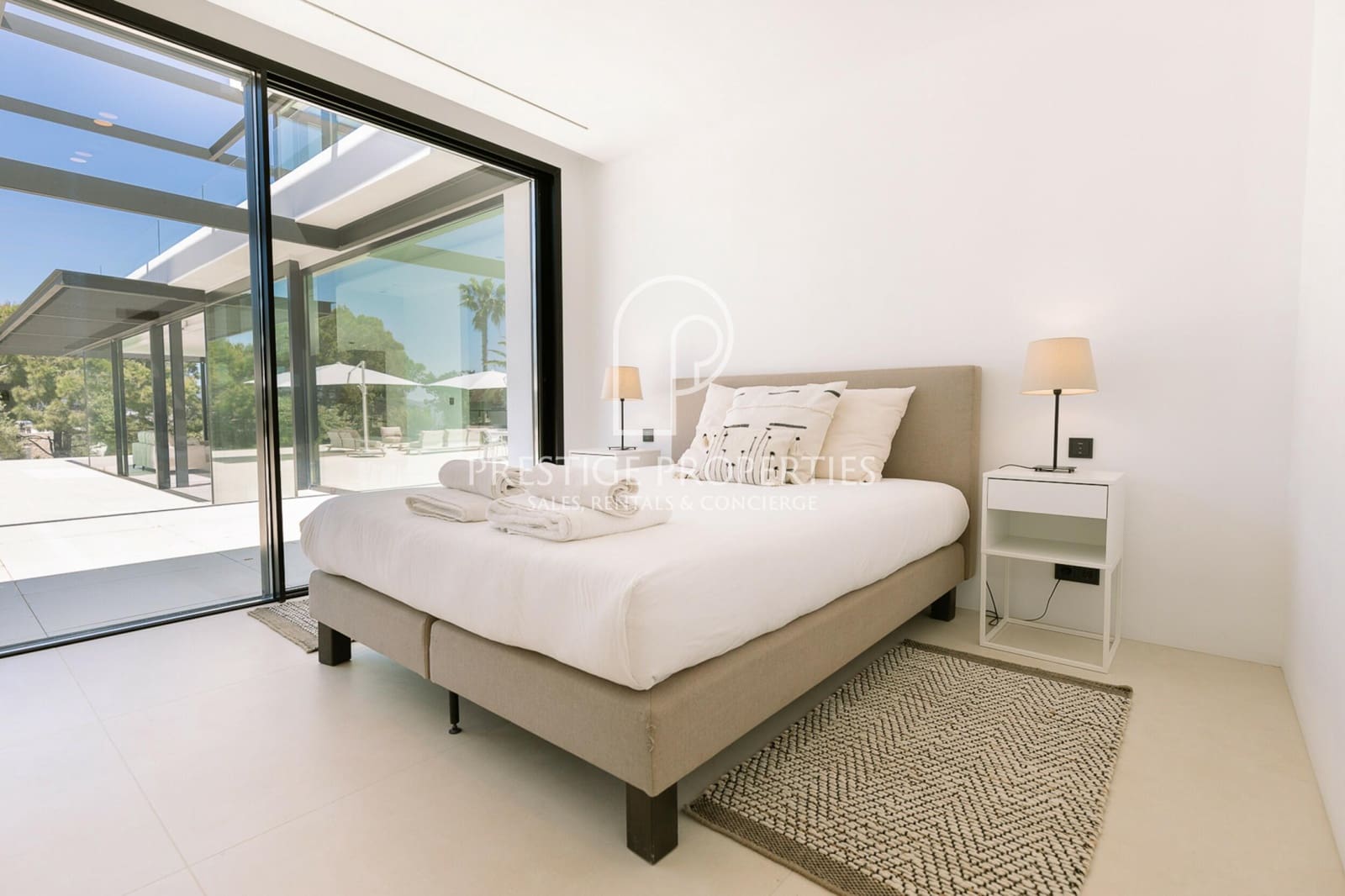 4 bedroom Villa for sale in Santa Eulalia / Santa Eularia with pool - € 5,300,000 (Ref: 9395559)