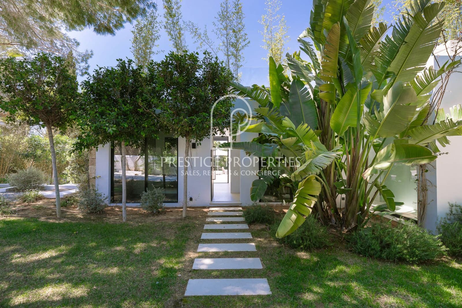 4 bedroom Villa for sale in Santa Eulalia / Santa Eularia with pool - € 5,300,000 (Ref: 9395559)