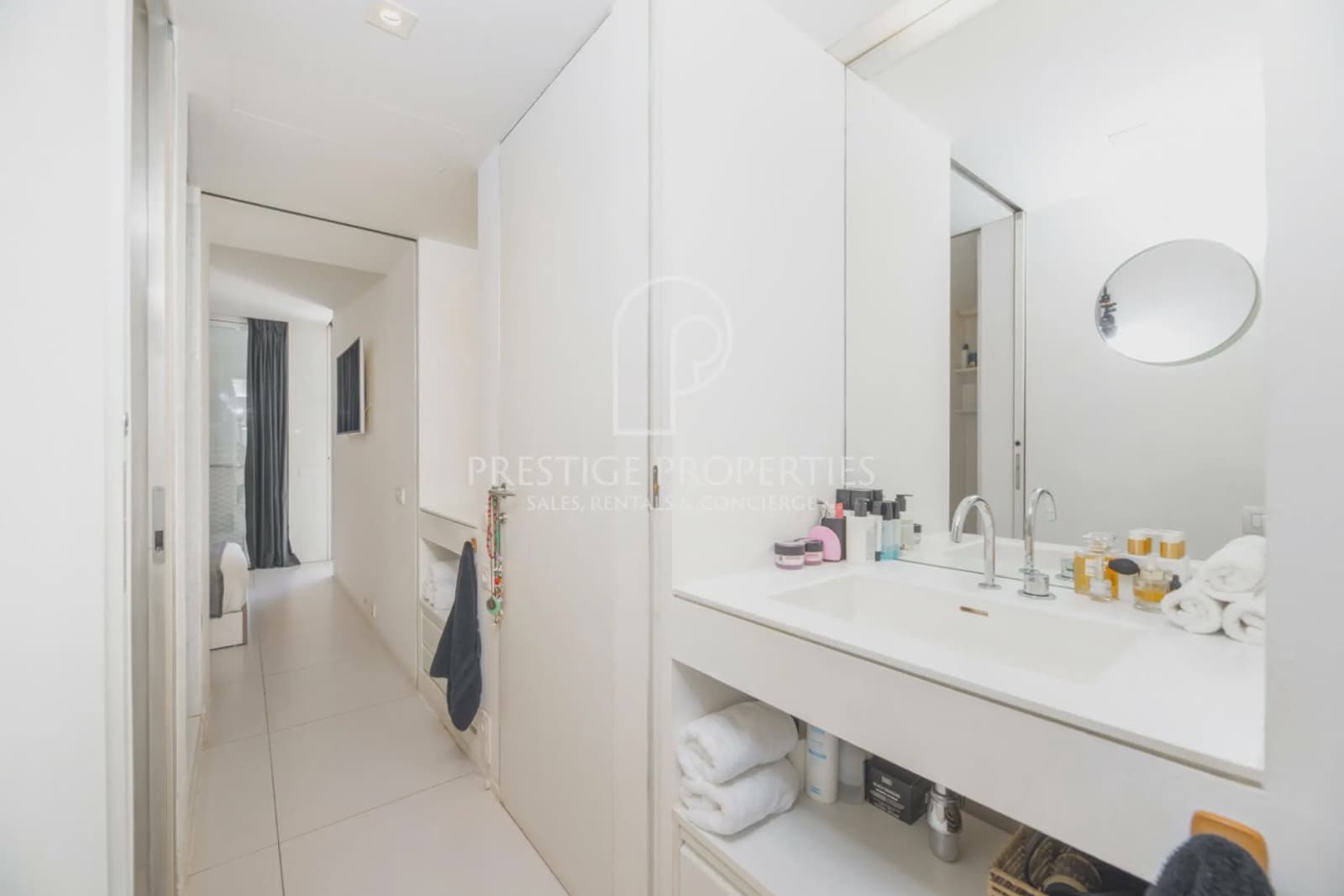 2 slaapkamer Appartement te koop in Ibiza dorp met zwembad - € 750.000 (Ref: 9445510)